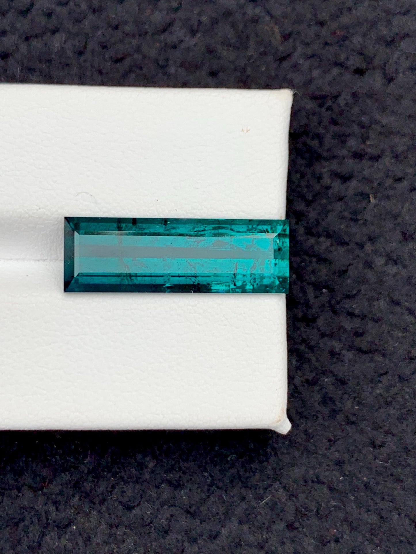 Indicolite Tourmaline Faceted 8.55 ct - Fine Jewelry Accent