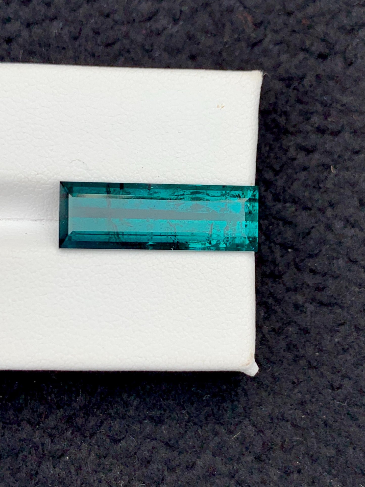 Indicolite Tourmaline Faceted 8.55 ct - Fine Jewelry Accent