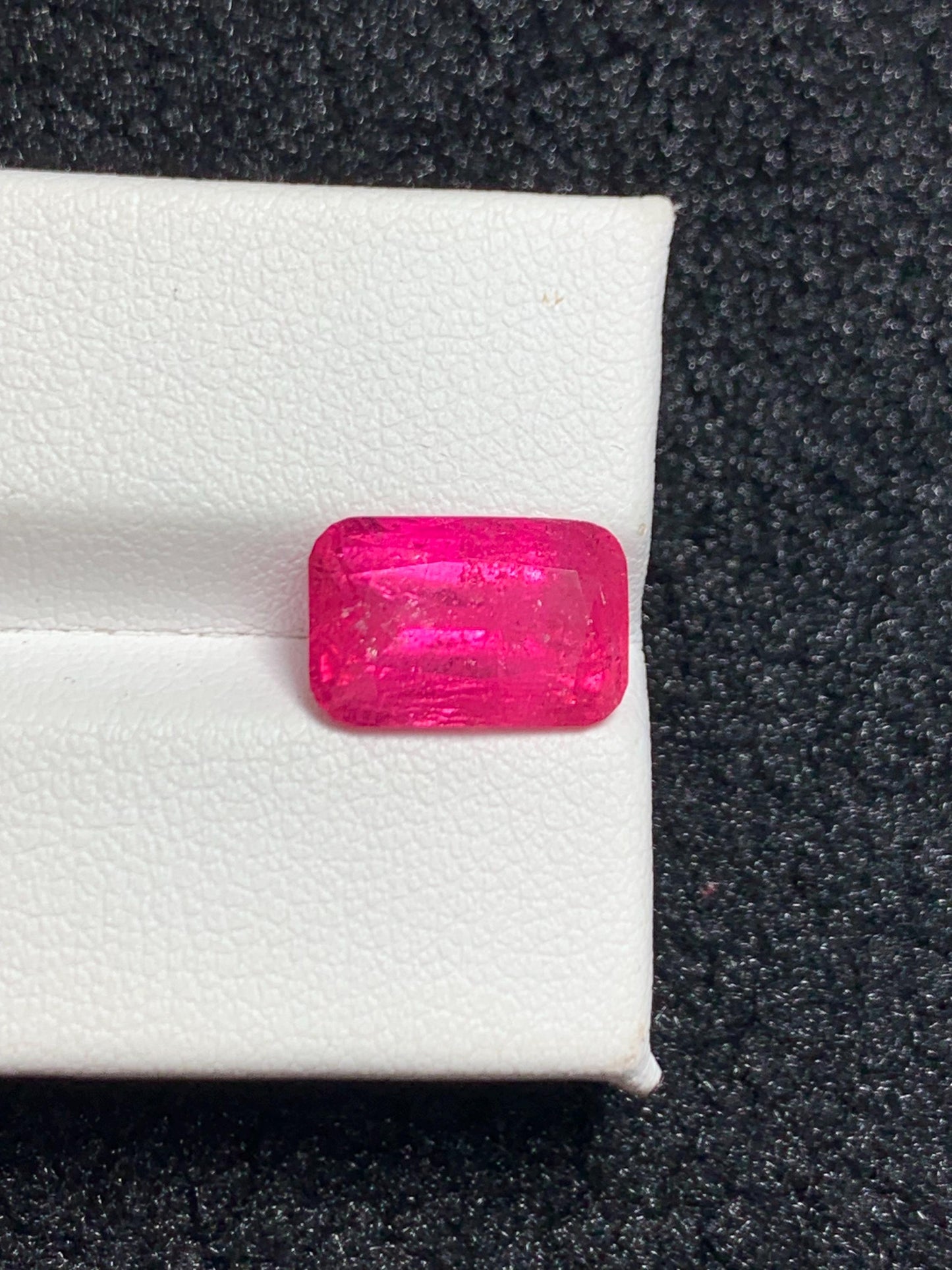 Rubellite Tourmaline Faceted 4.40 ct - Fine Jewelry Centerpiece