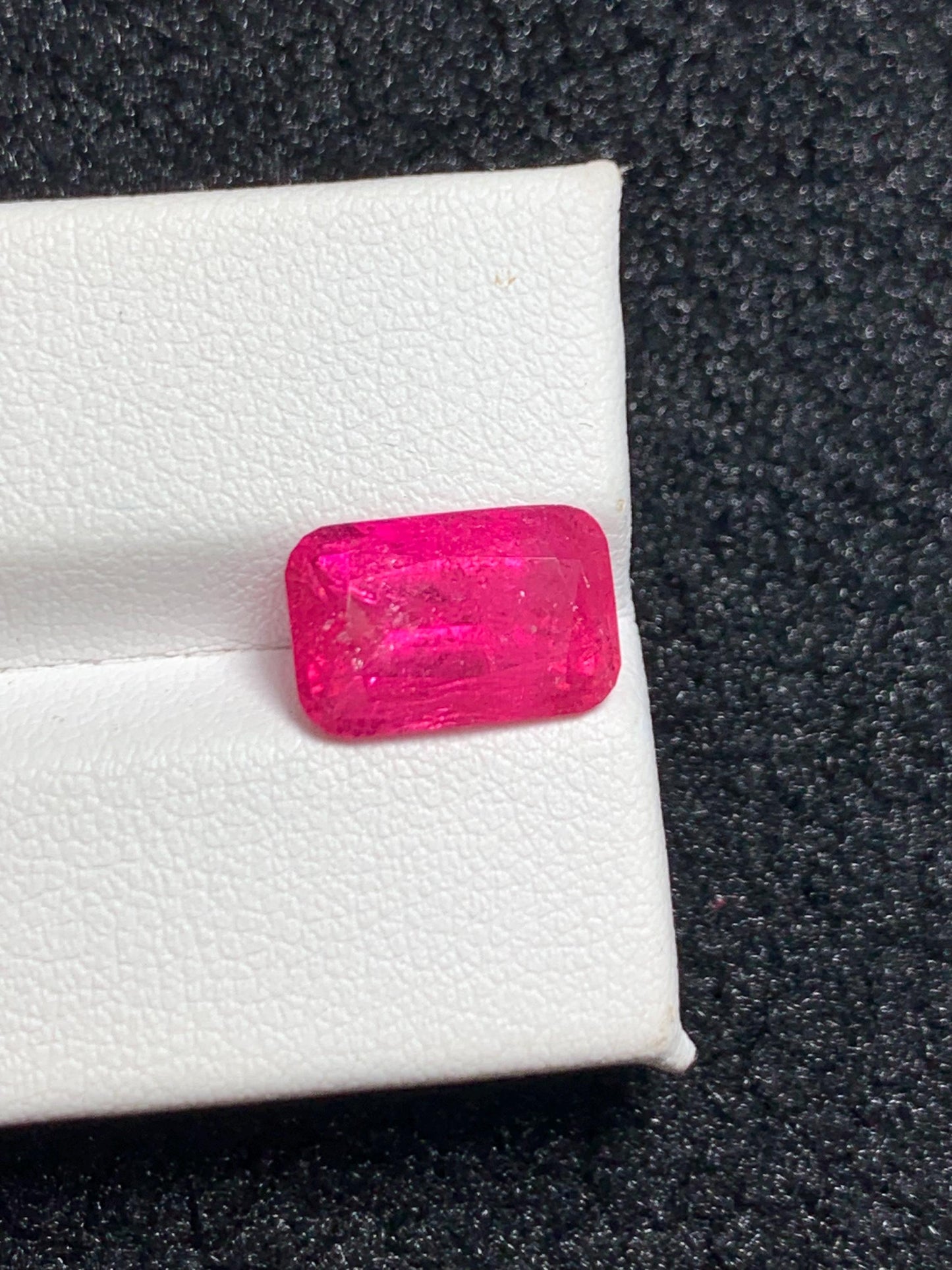 Rubellite Tourmaline Faceted 4.40 ct - Fine Jewelry Centerpiece