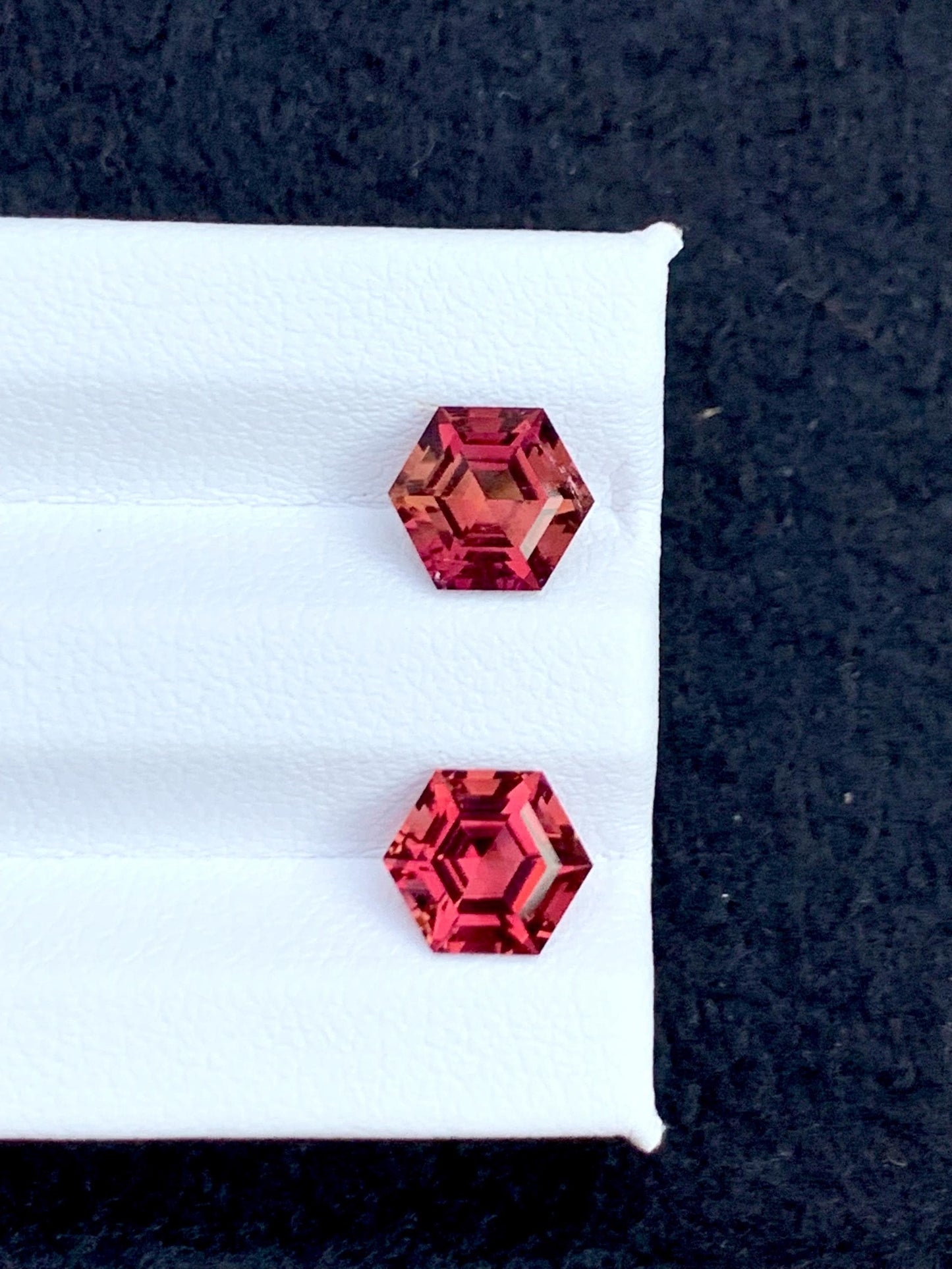 Pink Tourmaline Faceted 2.90 ct - Earrings Matching Stones