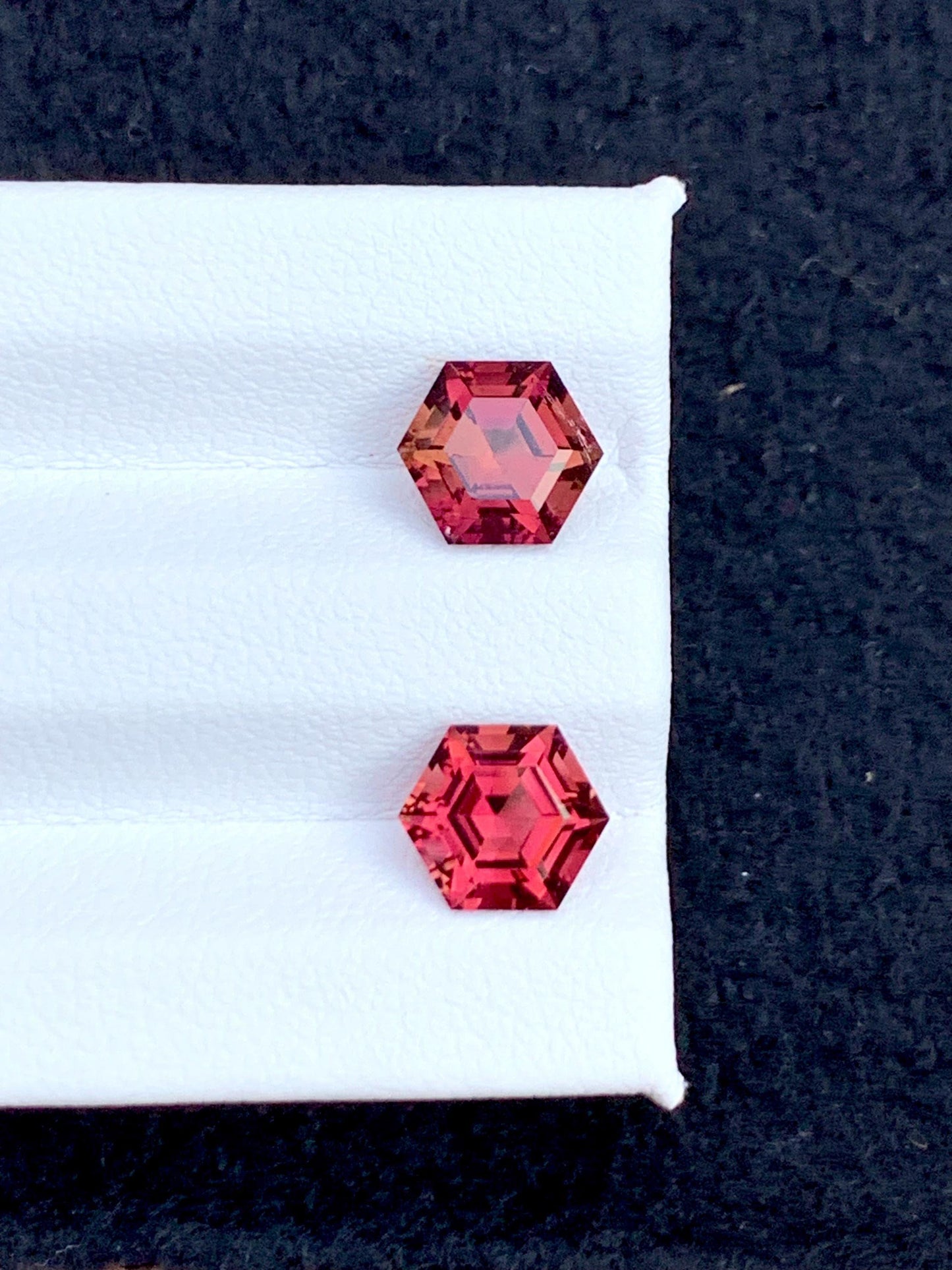 Pink Tourmaline Faceted 2.90 ct - Earrings Matching Stones