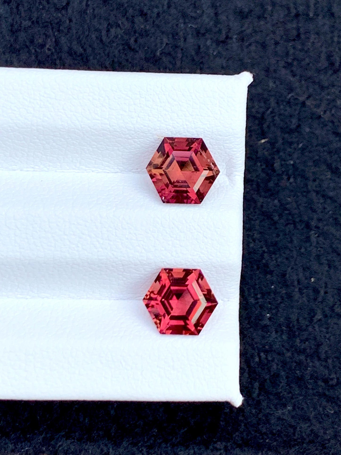 Pink Tourmaline Faceted 2.90 ct - Earrings Matching Stones