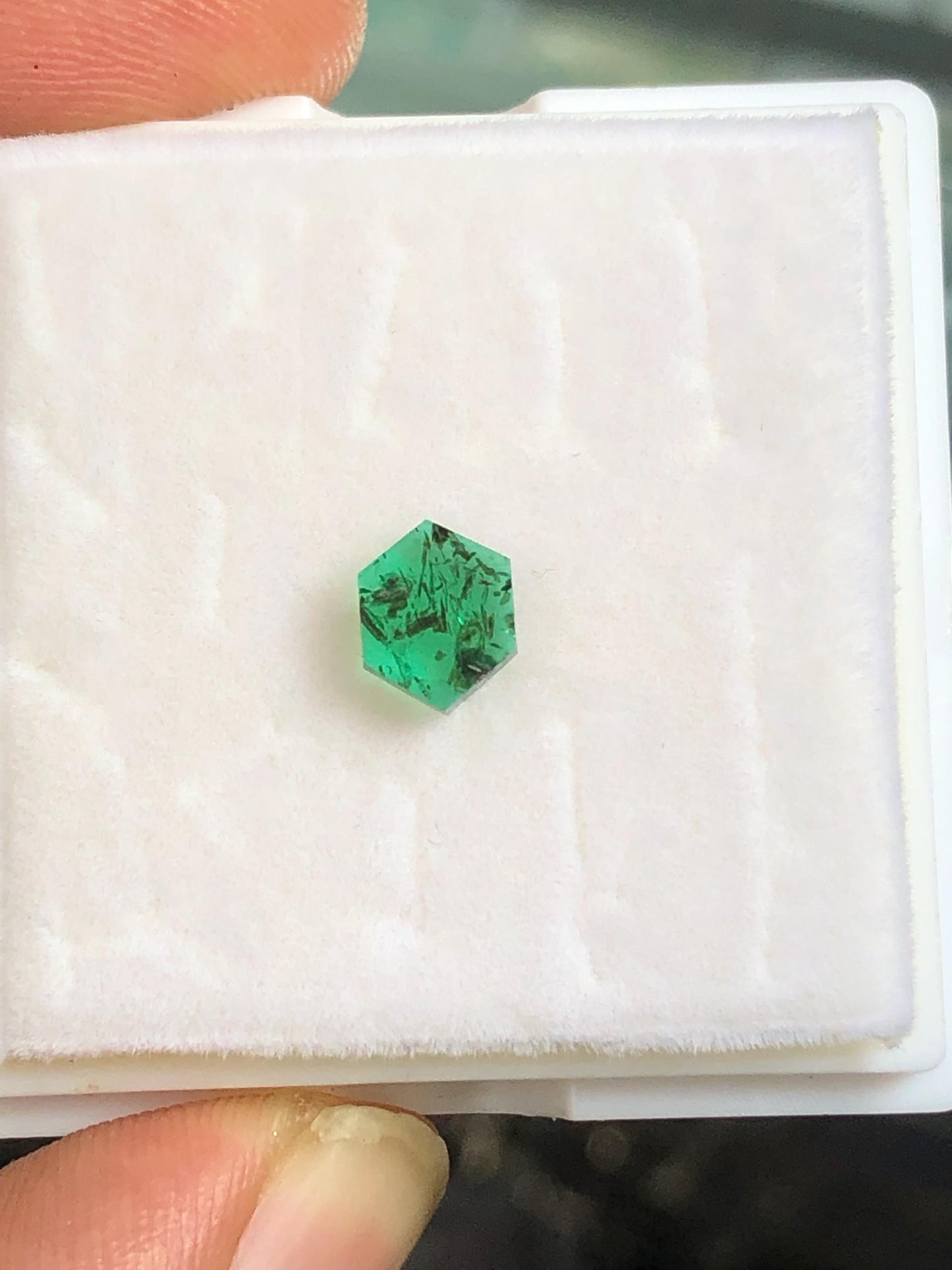 Emerald Slice 0.85 ct - Panjsher Mines Specimen