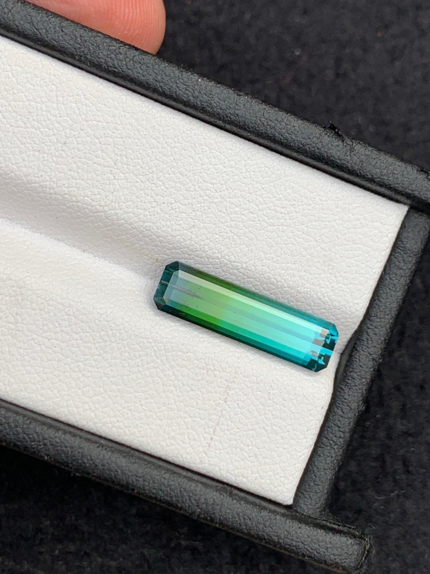 Blue Green Tourmaline Faceted 4.50 ct - Elongated Cut Gem