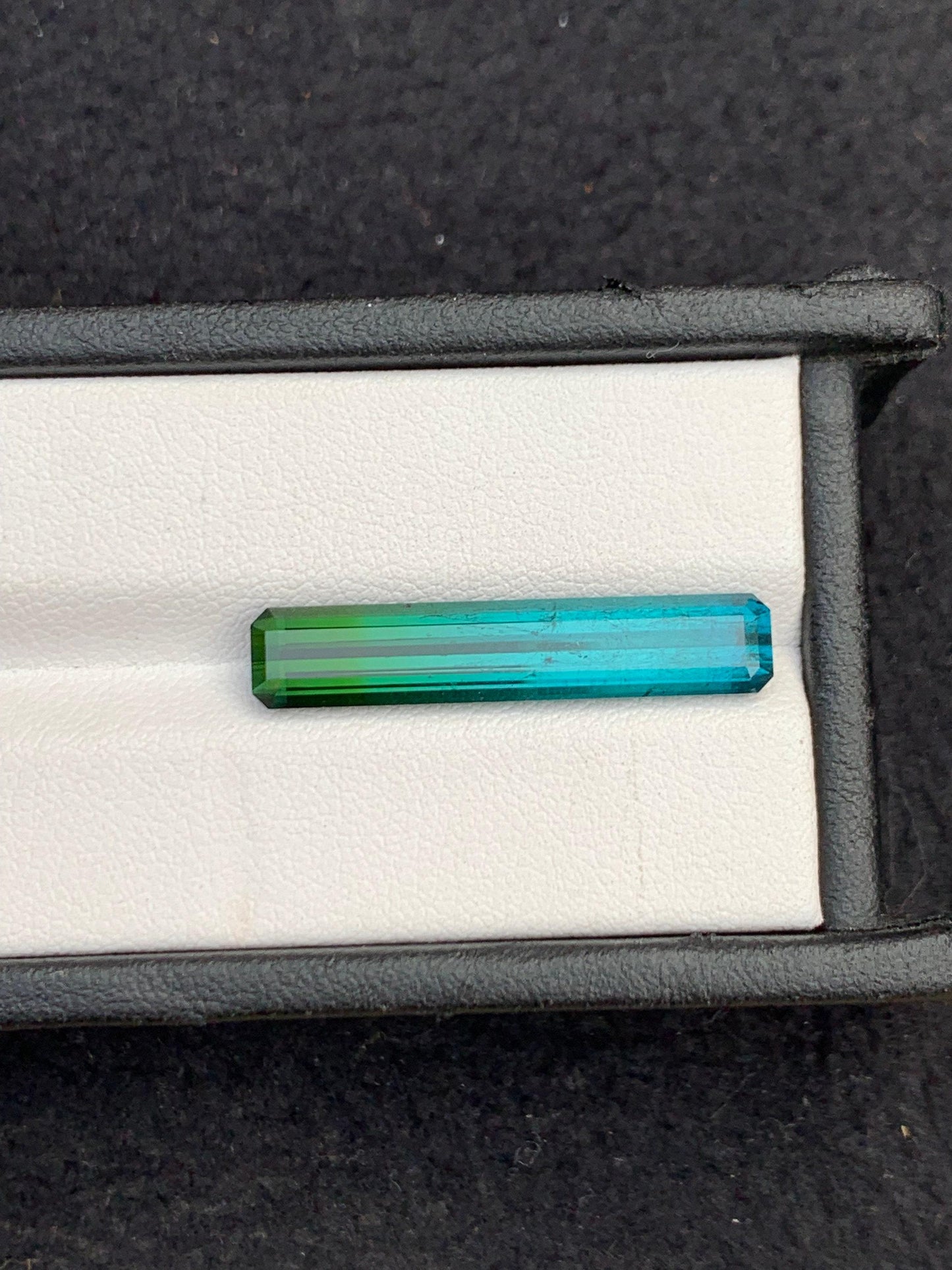 Bi Colour Tourmaline Faceted 8.45 ct - Long Cut Collector Stone
