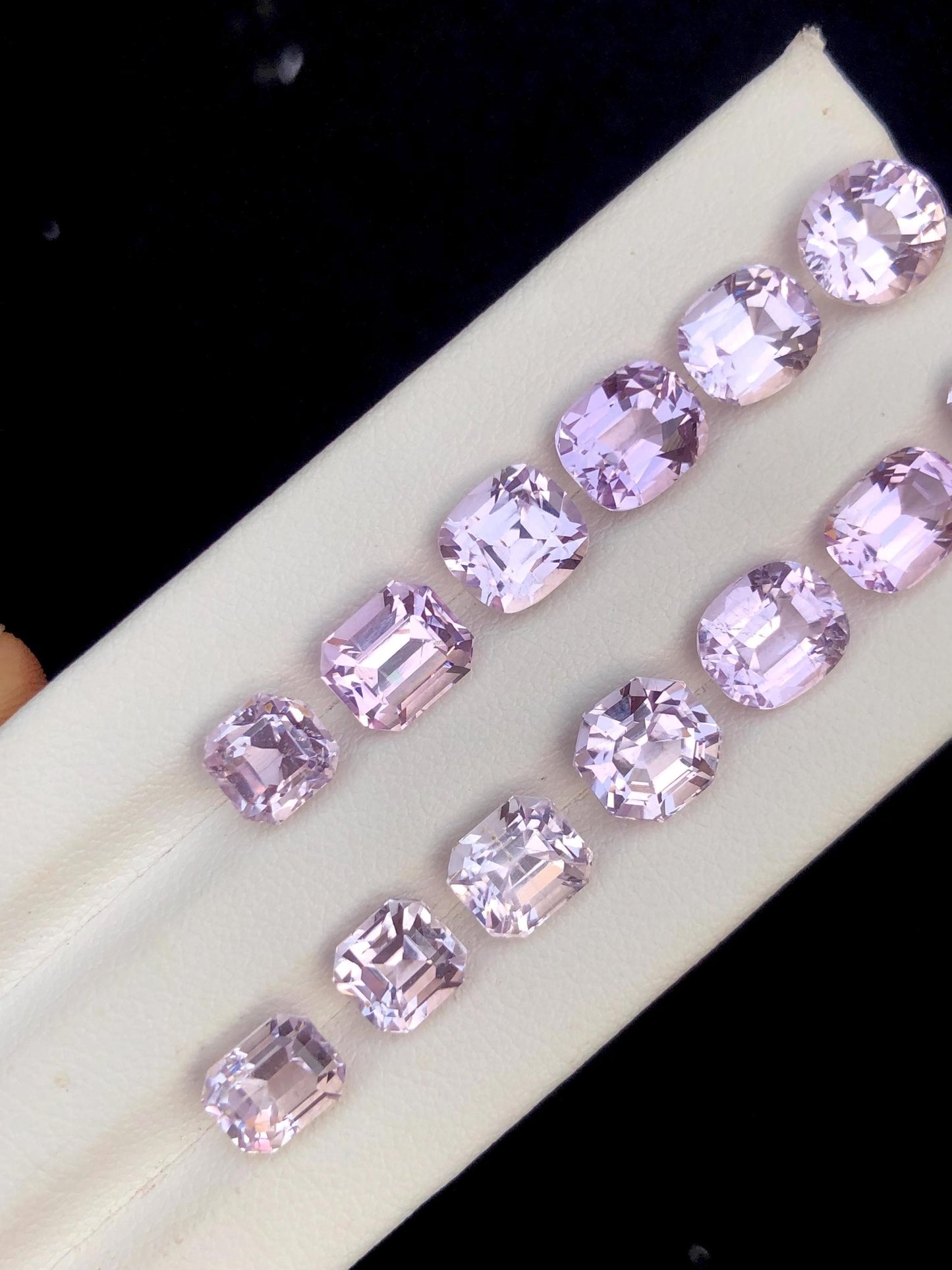Kunzite Faceted Lot 26.80 ct - Collector Jewelry Stones