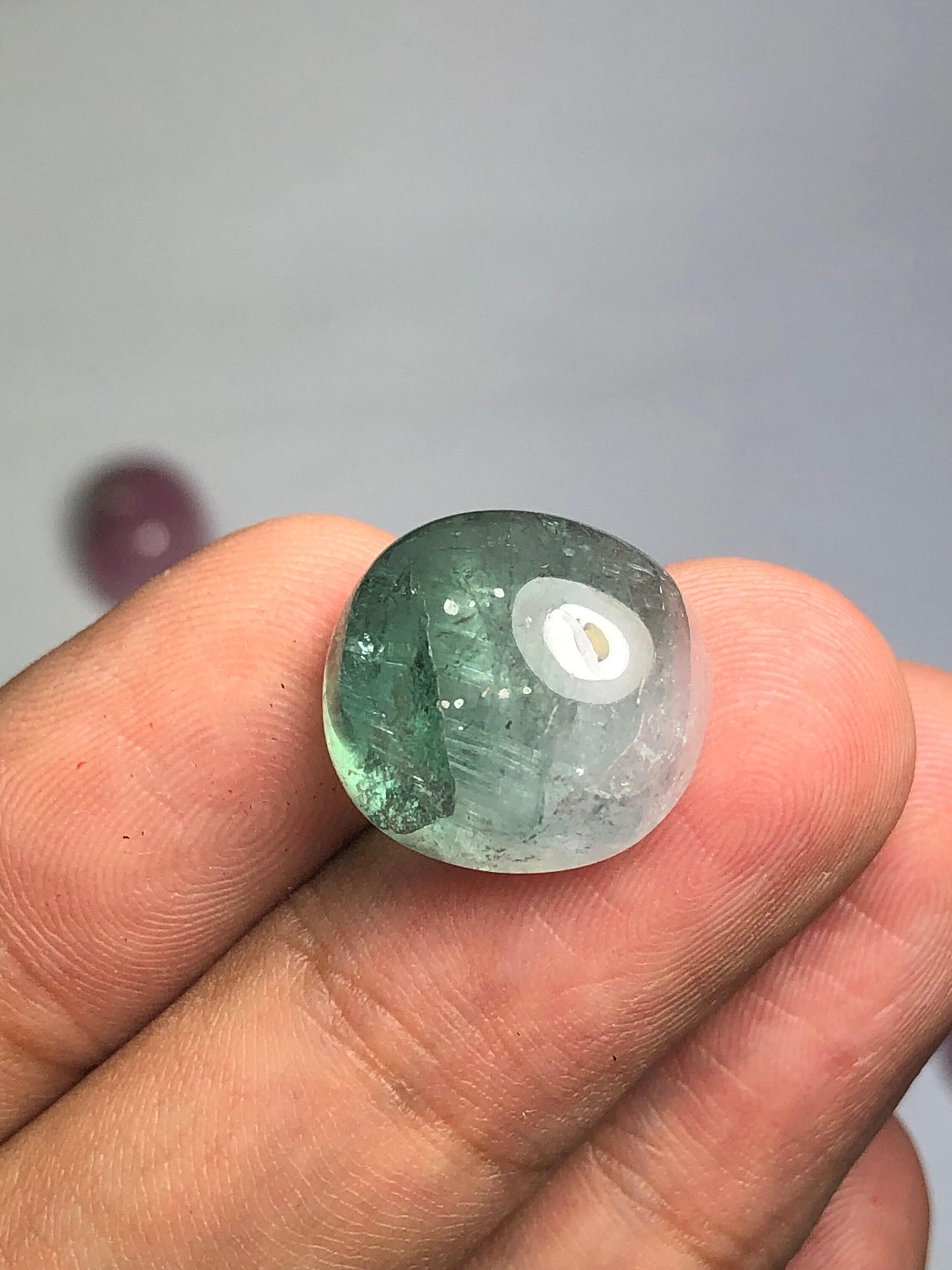 قلادة كابوشون من التورمالين الأزرق عيار 19 قيراط - قلادة بيان أنيقة