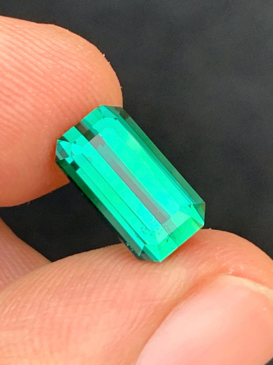 Green Tourmaline Faceted 3.60 ct - Engagement Ring Highlight