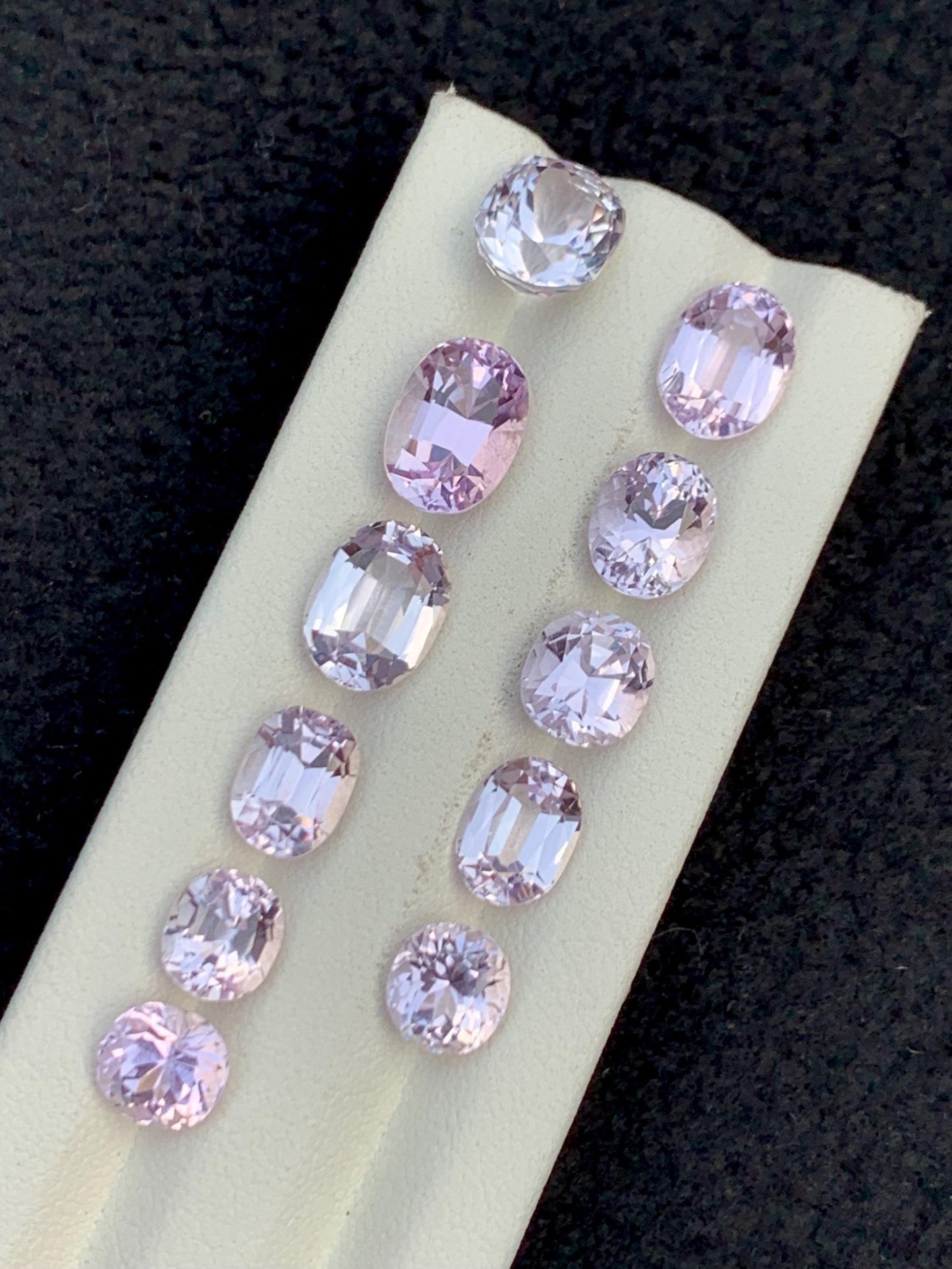Kunzite Faceted Lot 31 ct - Collector Jewelry Parcel