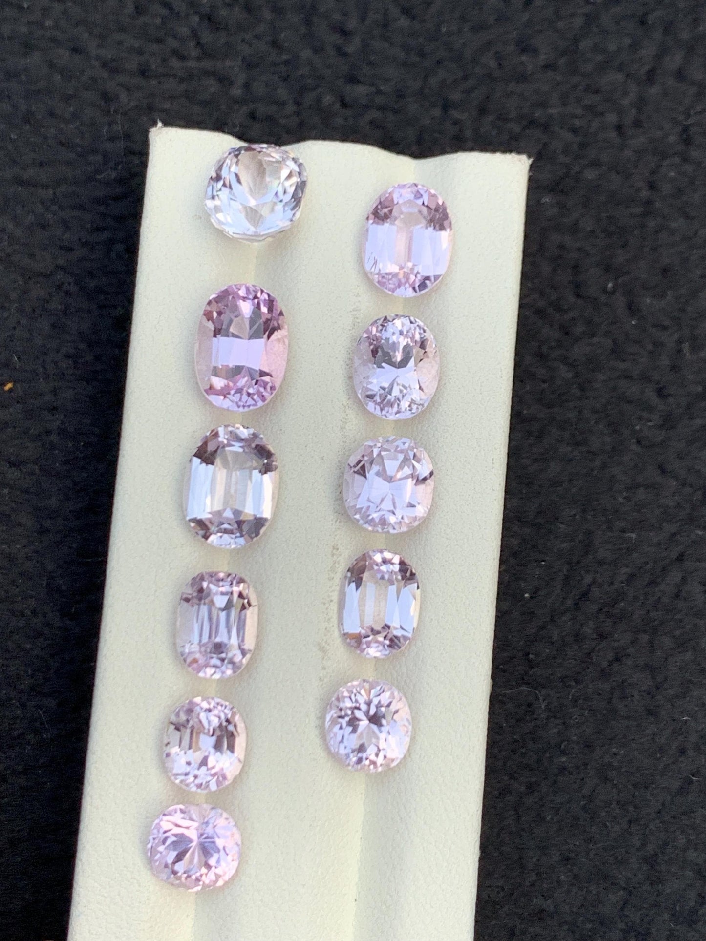 Kunzite Faceted Lot 31 ct - Collector Jewelry Parcel