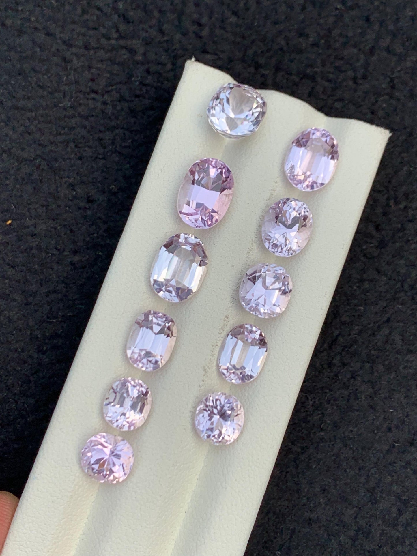 Kunzite Faceted Lot 31 ct - Collector Jewelry Parcel