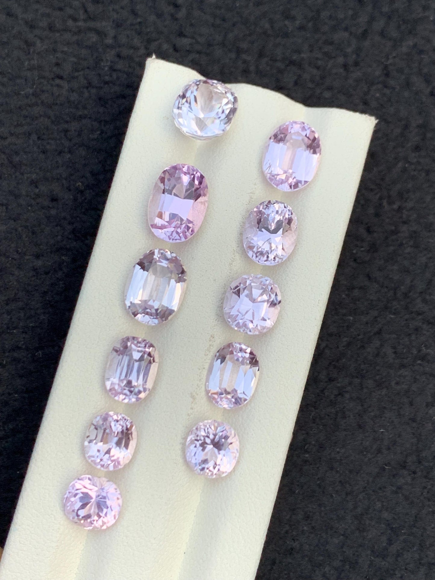 Kunzite Faceted Lot 31 ct - Collector Jewelry Parcel