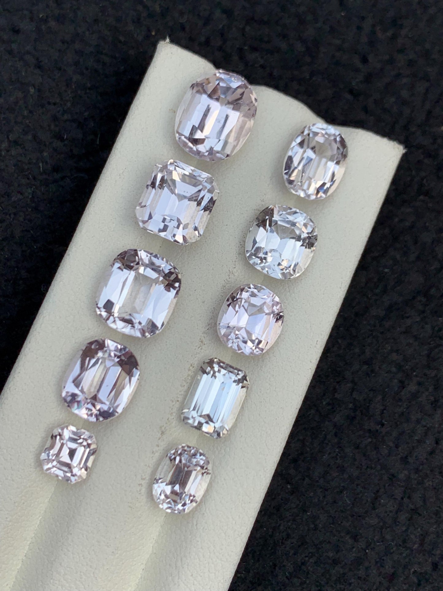 Kunzite Faceted Lot 33 ct - Collector Jewelry Stones