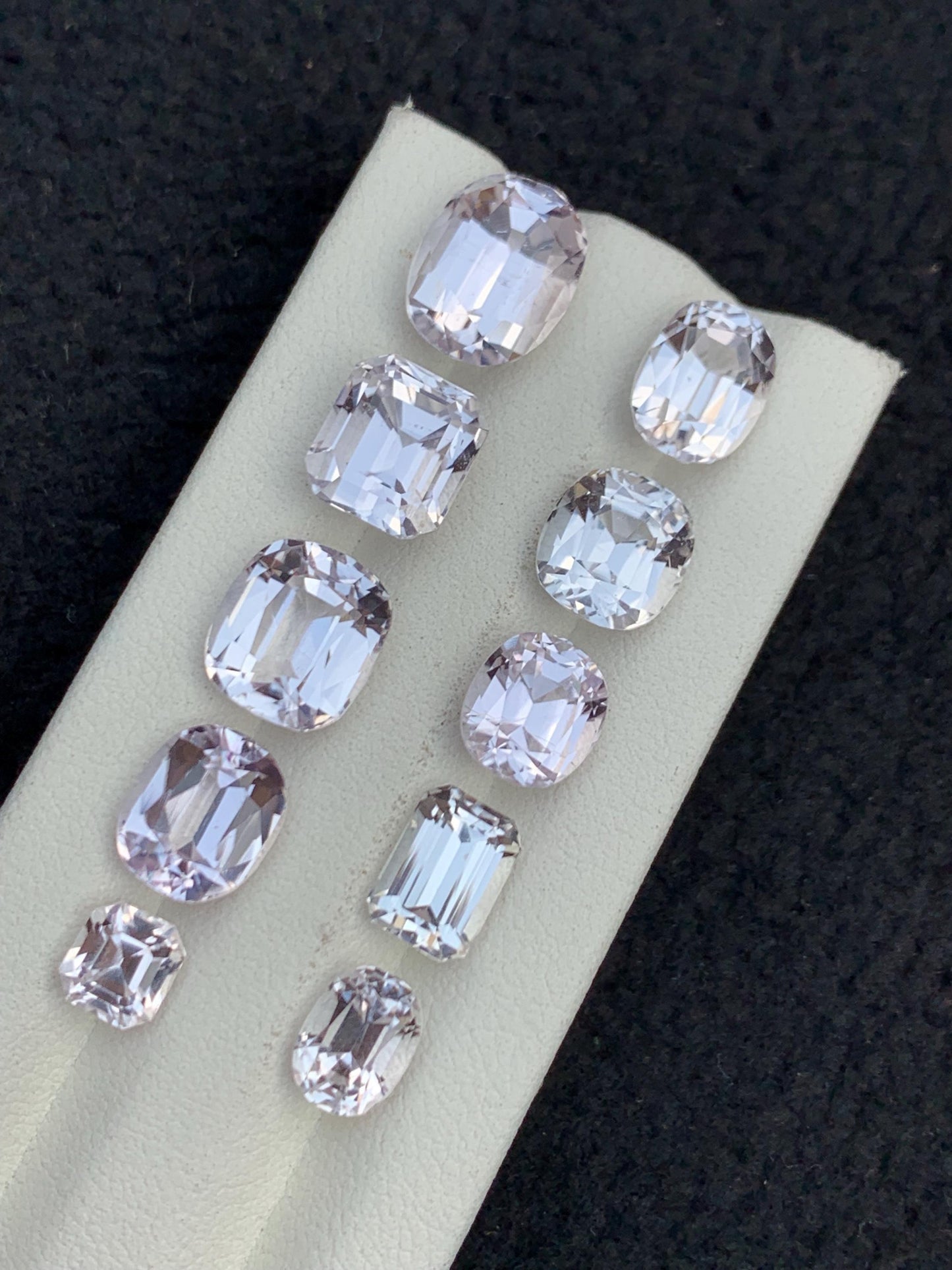 Kunzite Faceted Lot 33 ct - Collector Jewelry Stones