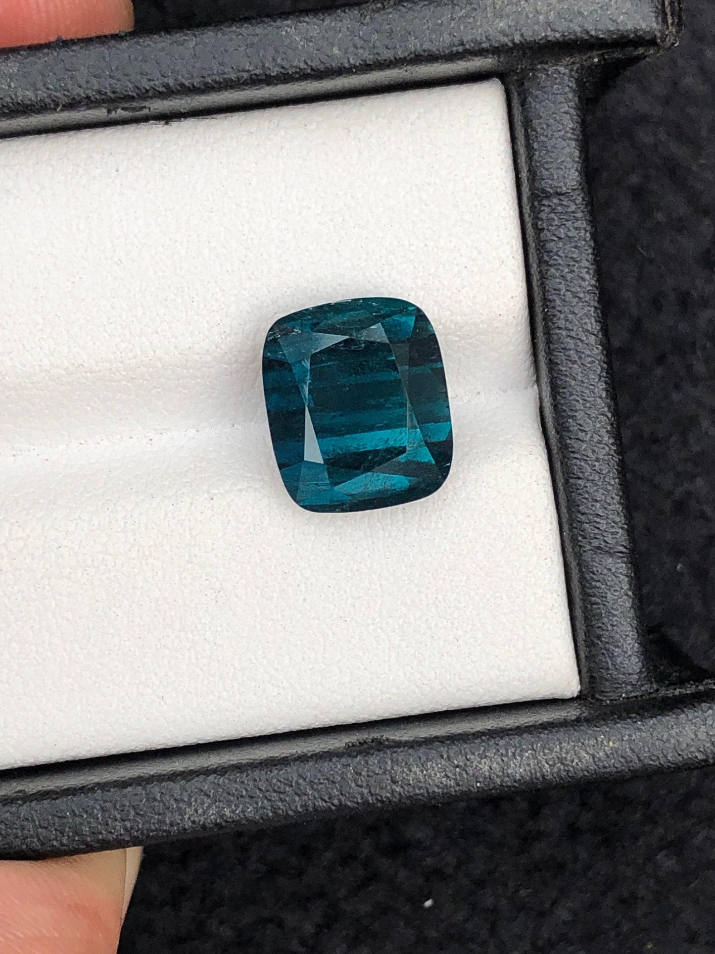 Dark Blue Tourmaline Faceted 6.30 ct - Fine Engagement Gem