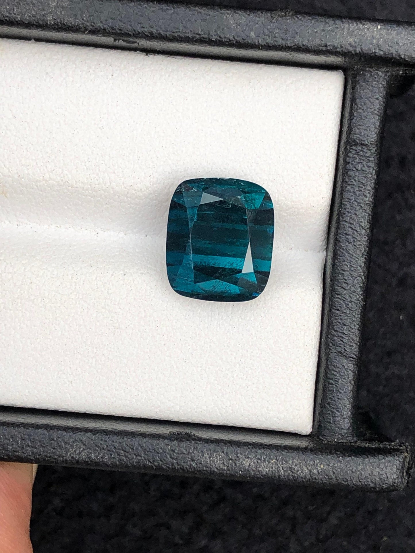 Dark Blue Tourmaline Faceted 6.30 ct - Fine Engagement Gem