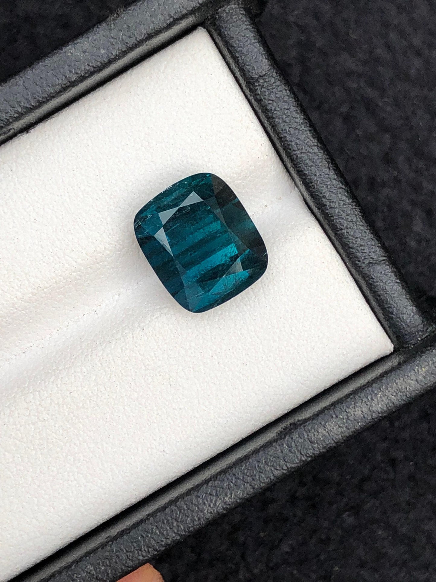 Dark Blue Tourmaline Faceted 6.30 ct - Fine Engagement Gem