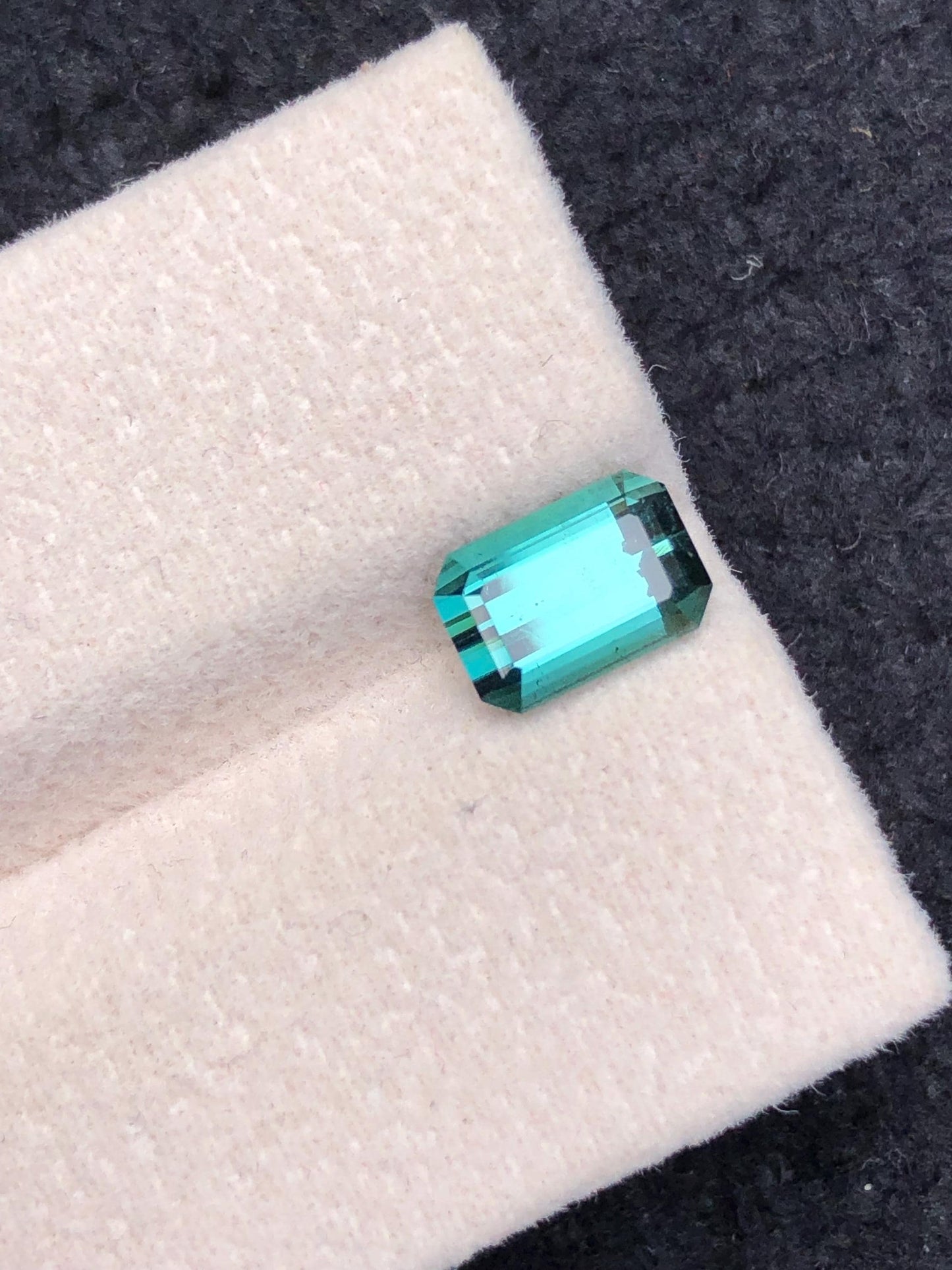 Blue Tourmaline Faceted 1.75 ct - Natural Fine Jewelry