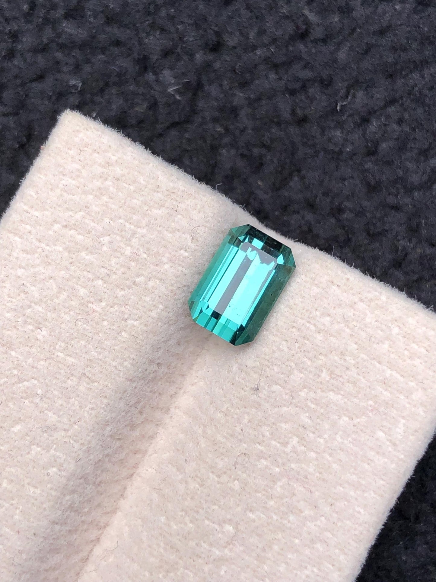 Blue Tourmaline Faceted 1.75 ct - Natural Fine Jewelry