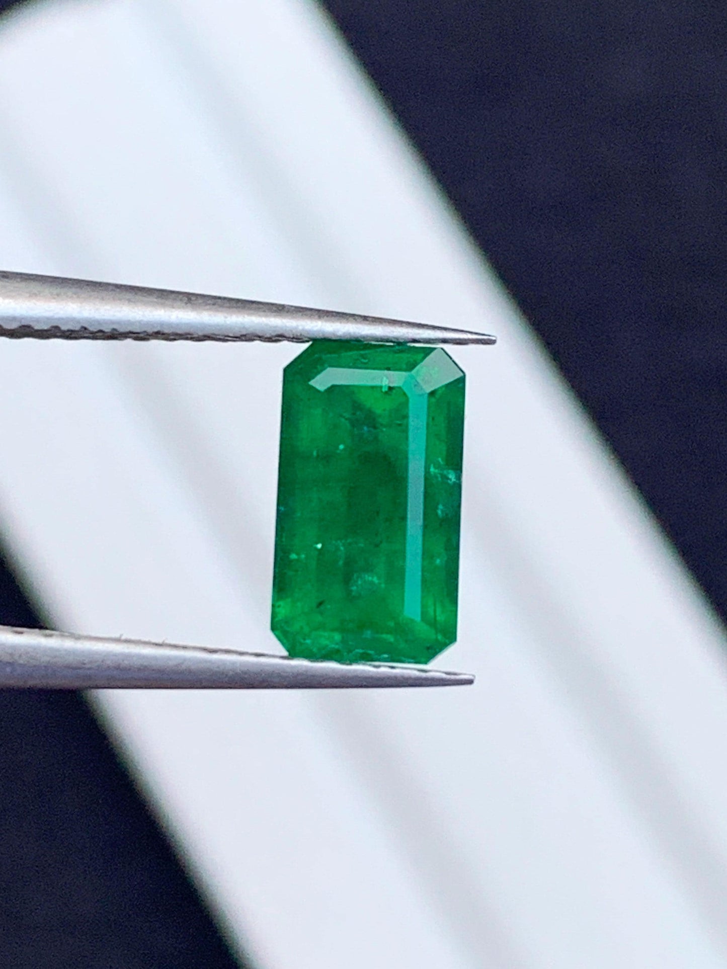 Emerald Faceted 2.35 ct - Swat Mine Fine Emerald