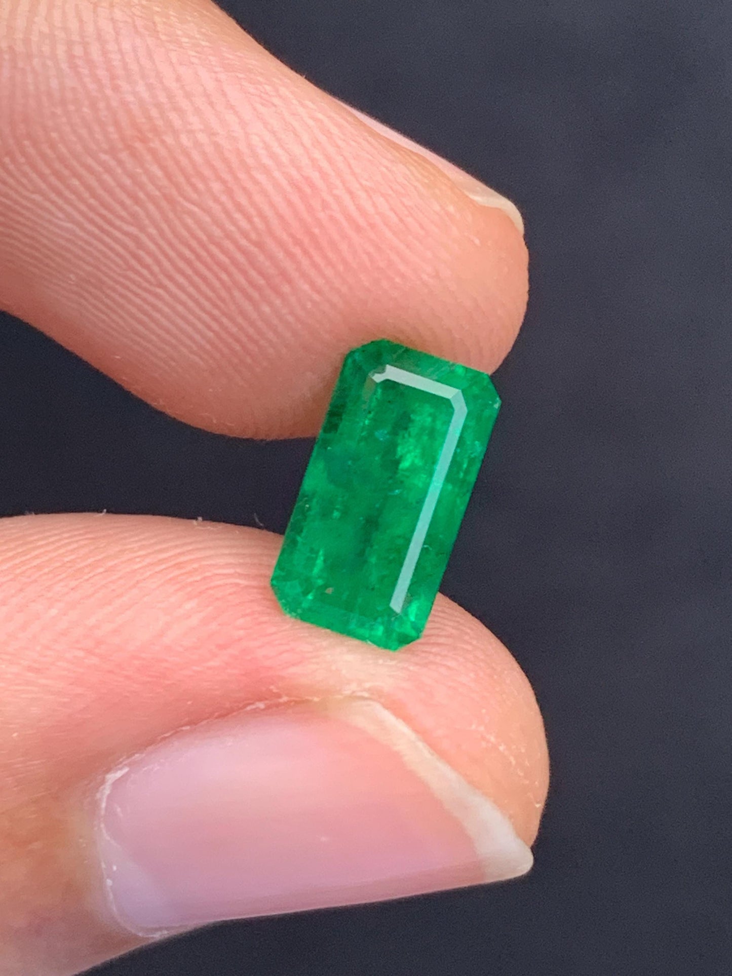 Emerald Faceted 1.90 ct - Natural Swat Mine Emerald