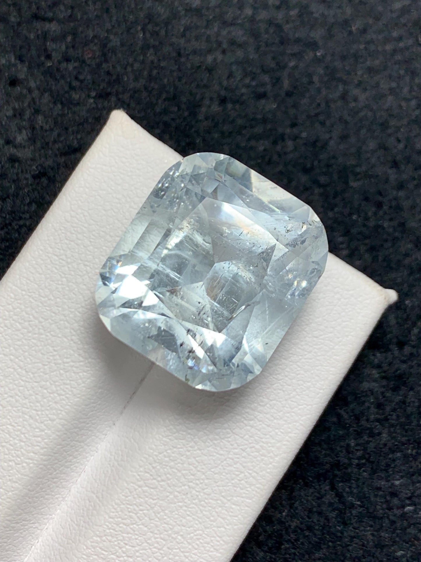 Aquamarine Crystal 31 ct - Pakistan Nagar Mine Specimen