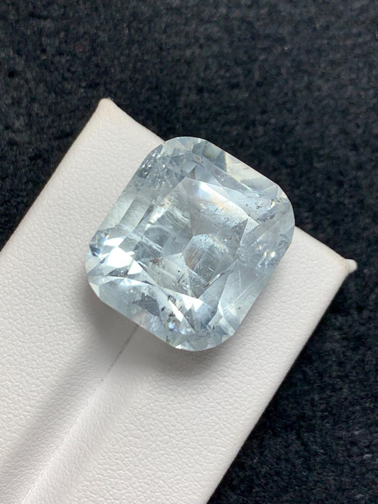 Aquamarine Crystal 31 ct - Pakistan Nagar Mine Specimen