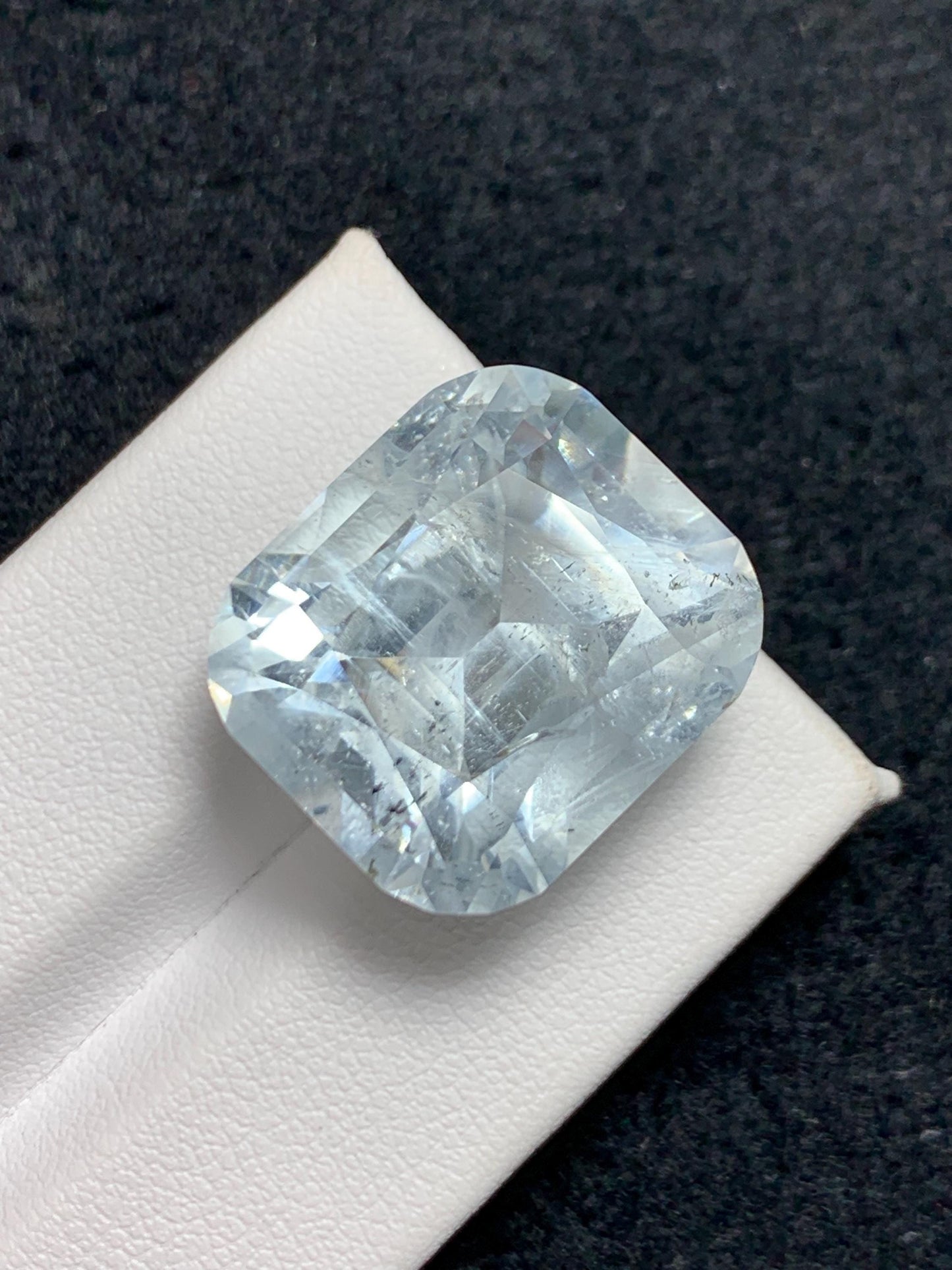 Aquamarine Crystal 31 ct - Pakistan Nagar Mine Specimen