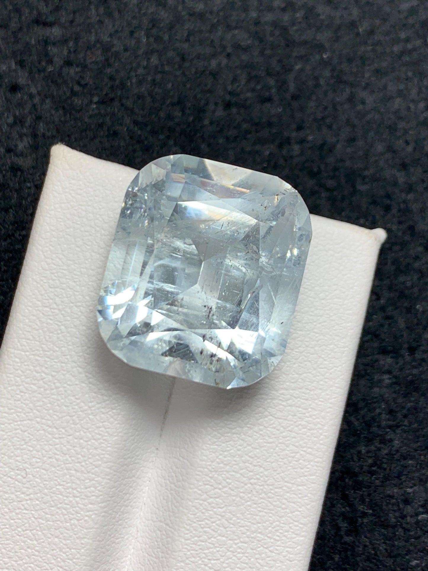 Aquamarine Crystal 31 ct - Pakistan Nagar Mine Specimen