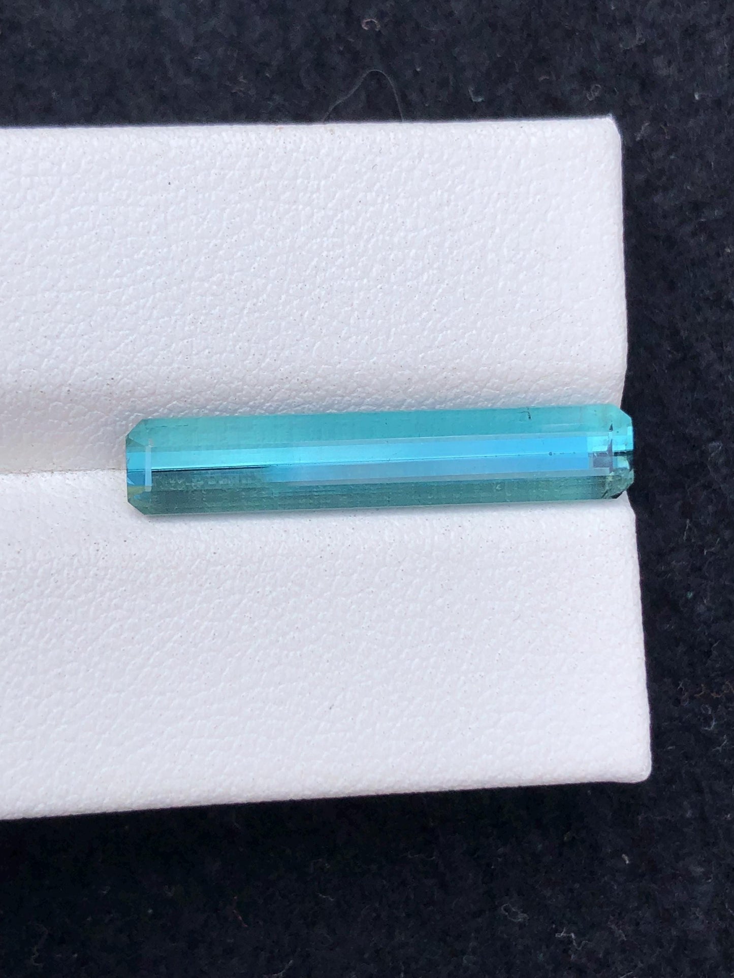 Neon Blue Tourmaline Faceted 4.50 ct - Natural Afghan Highlight