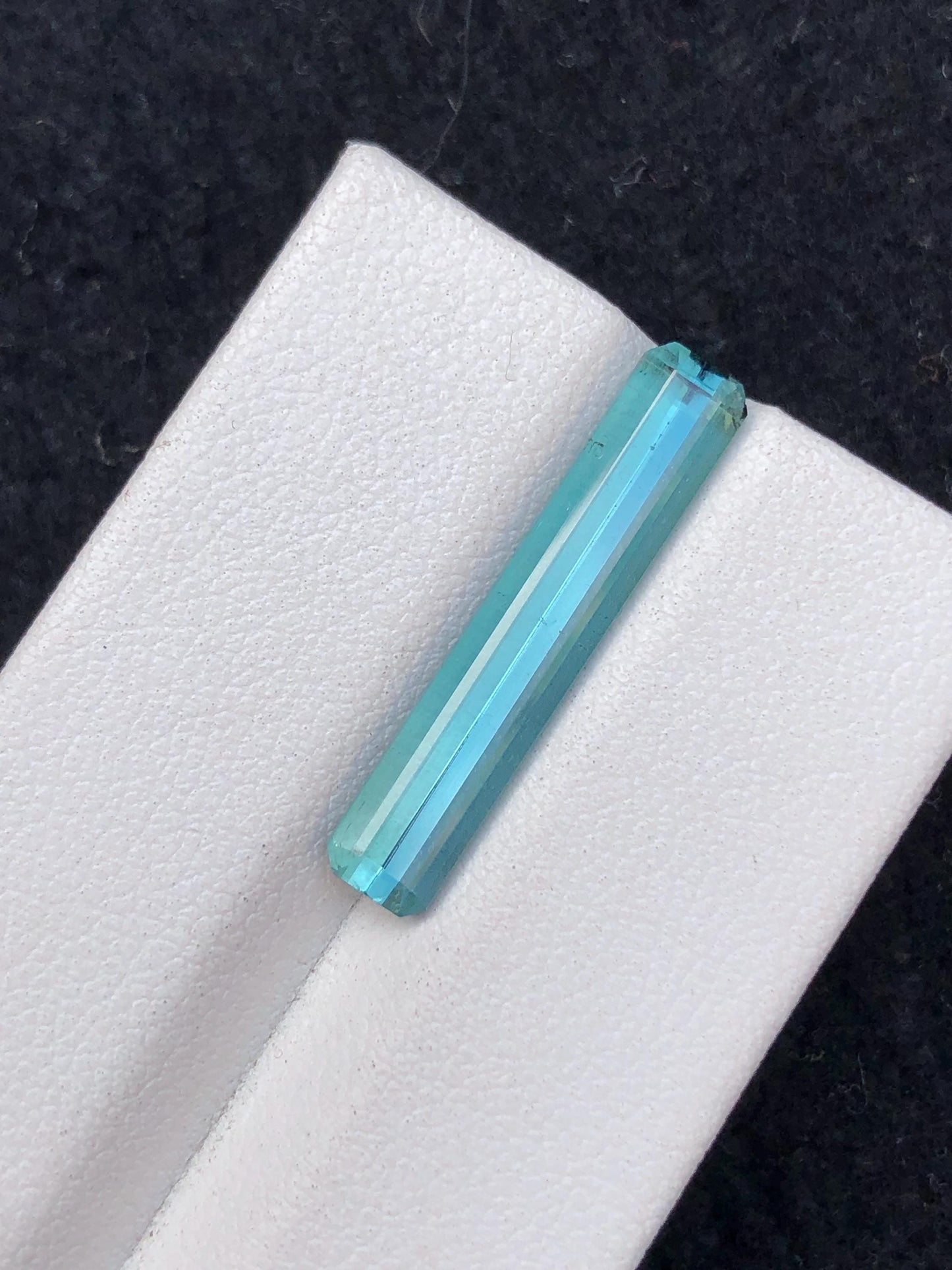Neon Blue Tourmaline Faceted 4.50 ct - Natural Afghan Highlight