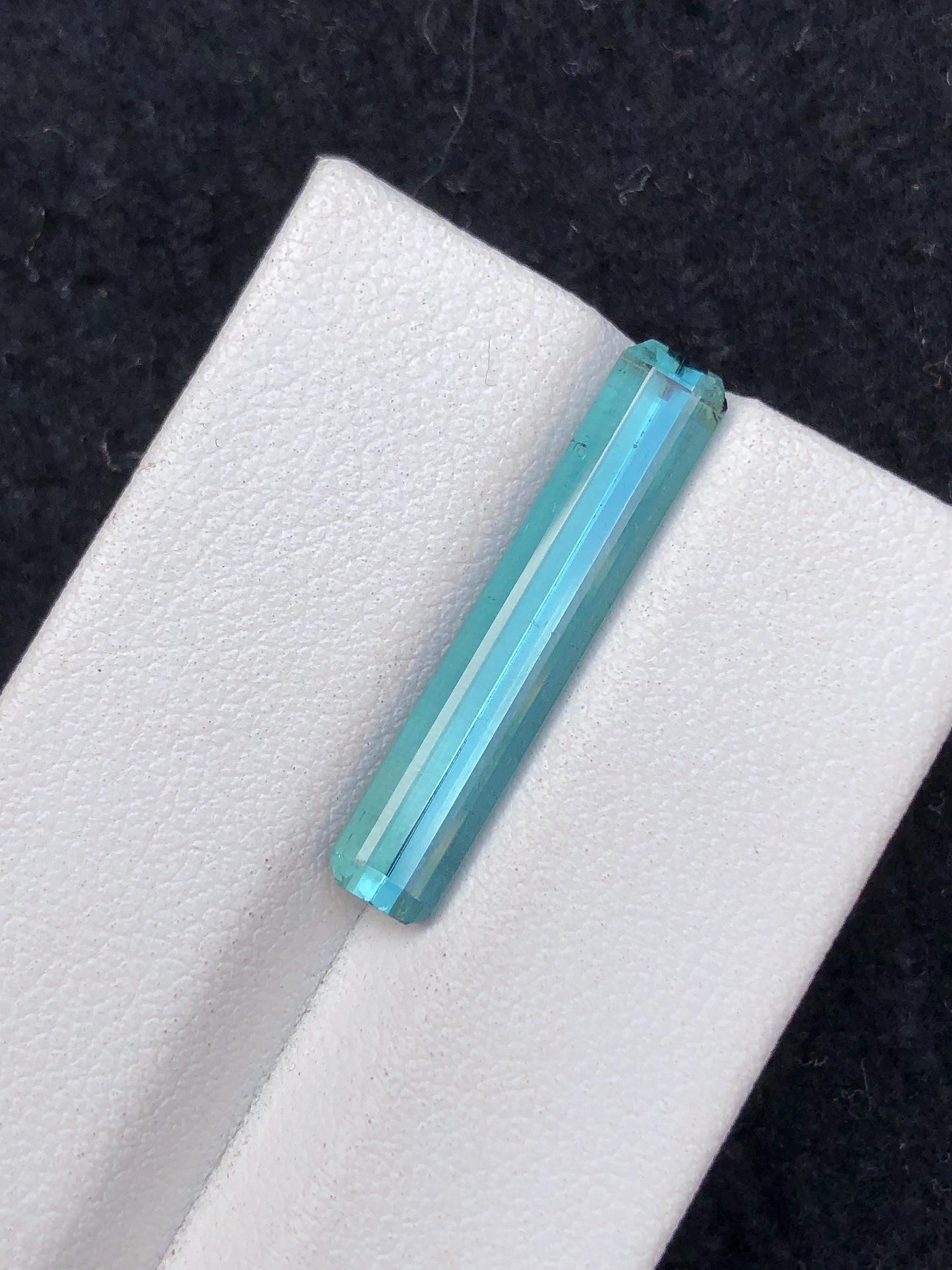 Neon Blue Tourmaline Faceted 4.50 ct - Natural Afghan Highlight