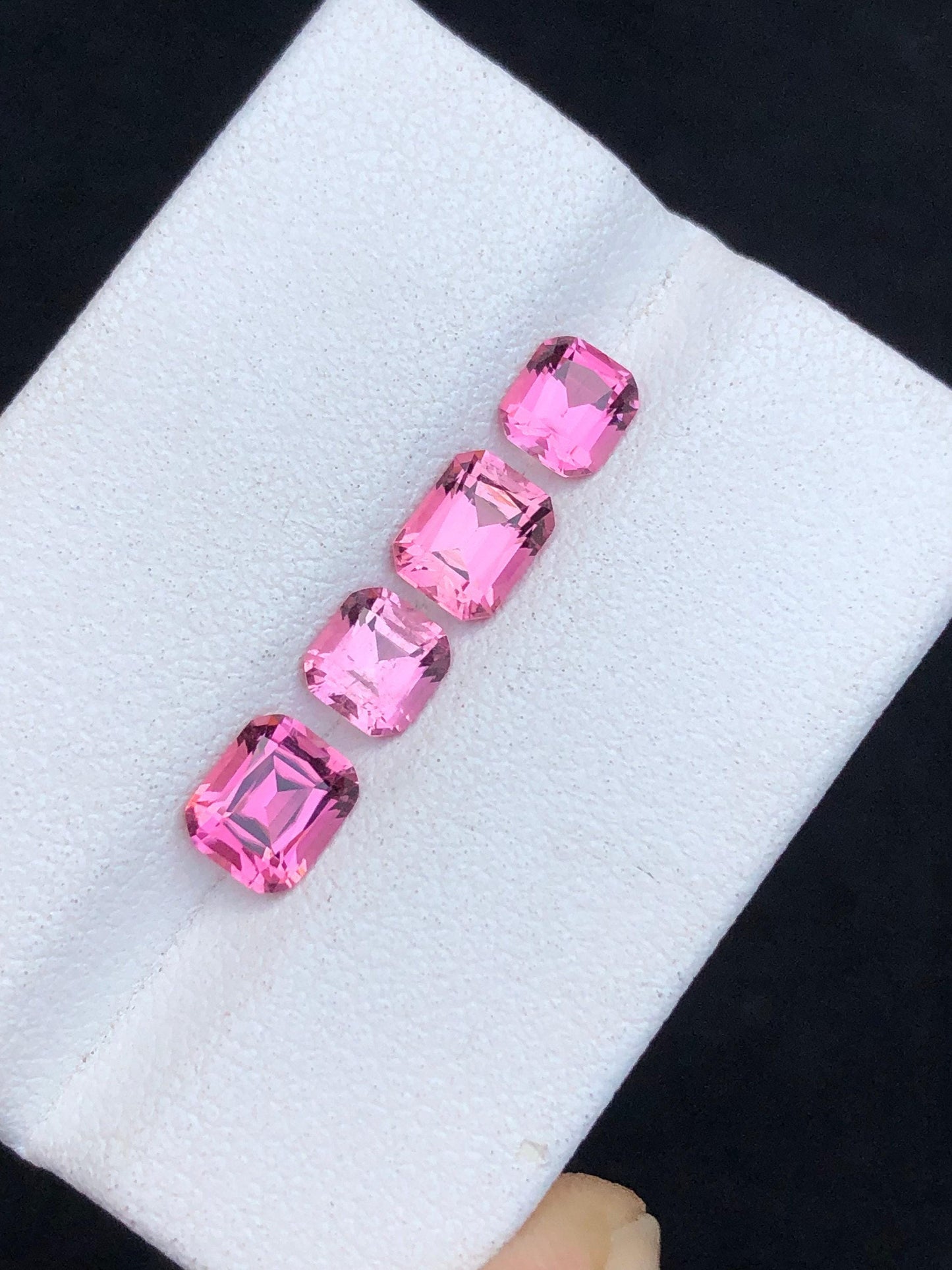 تورمالين وردي مصقول 2.70 قيراط - تحفة من مجوهرات أفغانستان