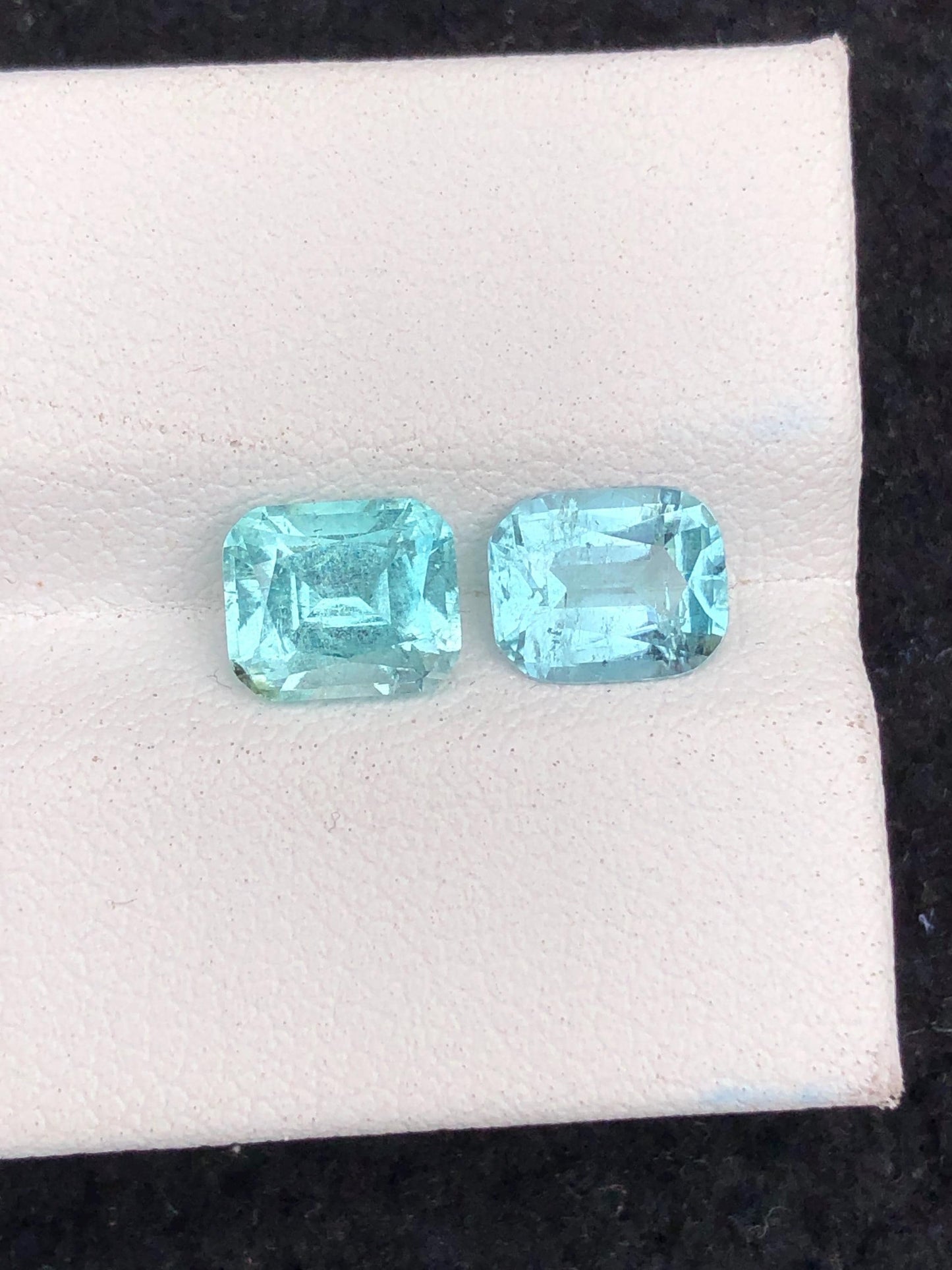 Paraiba Tourmaline Faceted 2.85 ct – Rare Neon Blue Jewelry Gem
