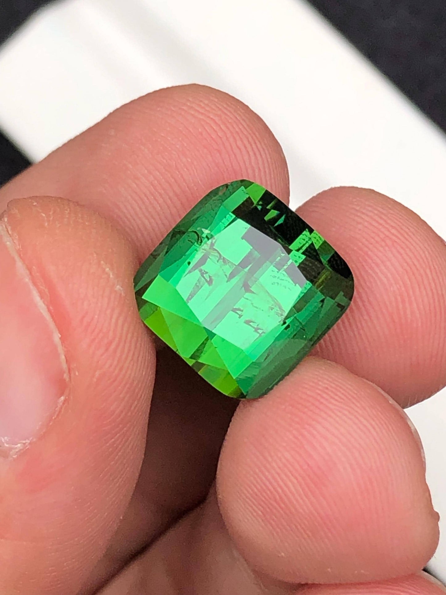 Green Tourmaline Faceted 13.00 ct – Forest Afghan Collector Gem