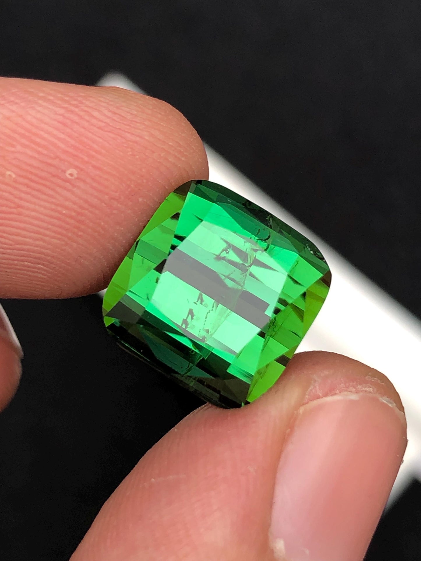 Green Tourmaline Faceted 13.00 ct – Forest Afghan Collector Gem