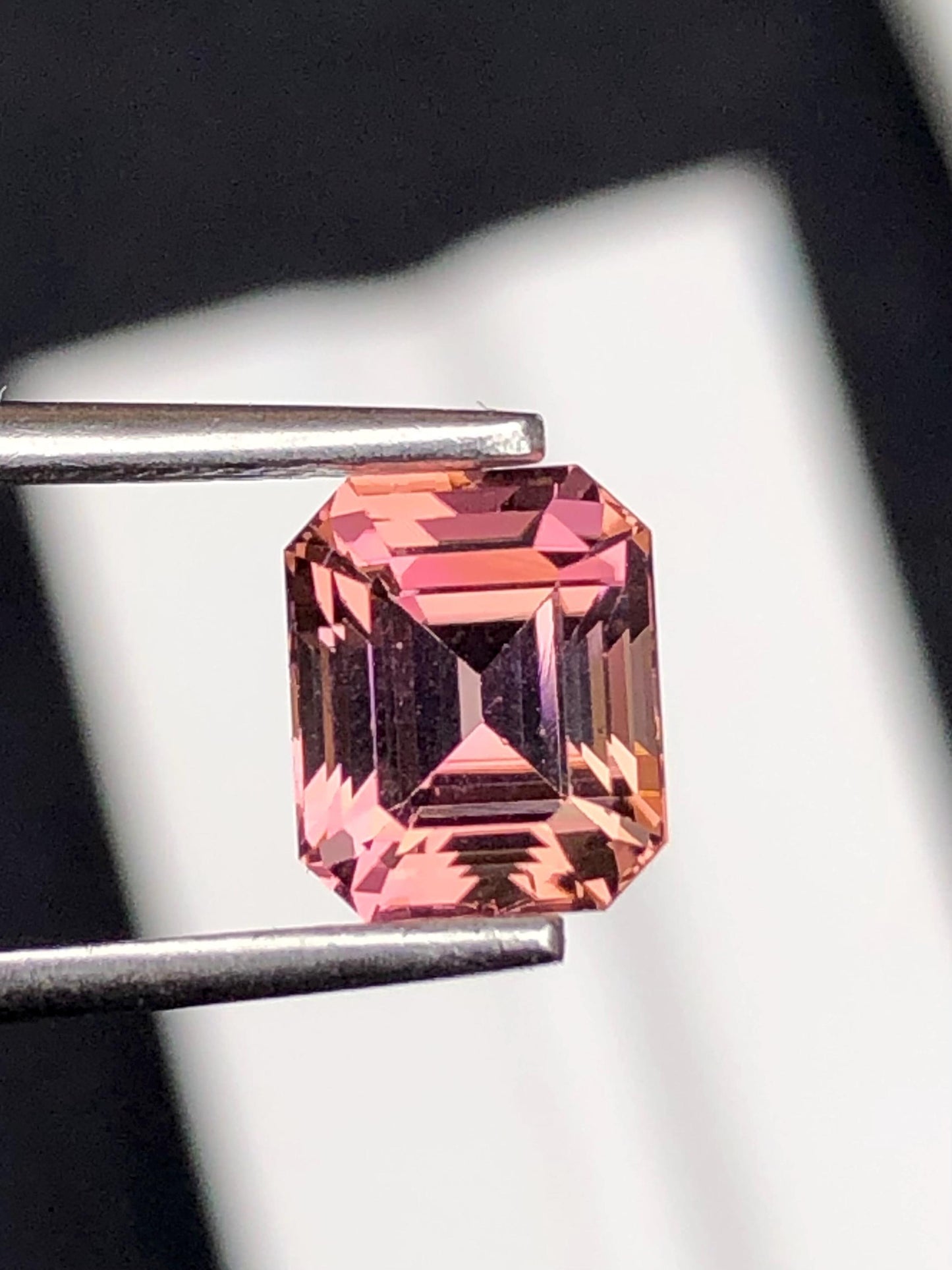 تورمالين وردي مقشور 1.75 قيراط - جوهرة برتقالية فاتحة لحلقة خطوبة