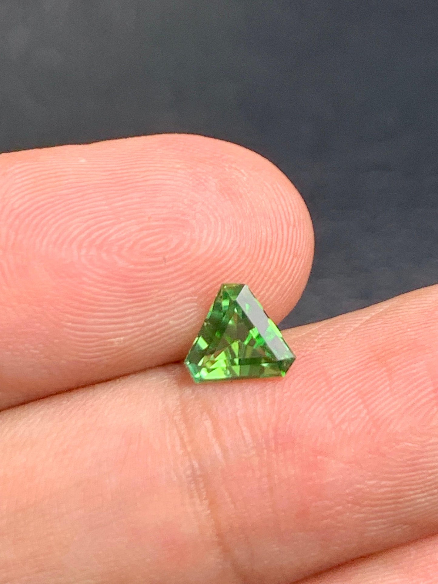Chrome Green Tourmaline Faceted 0.80 ct – Fancy Cut Afghan Gem