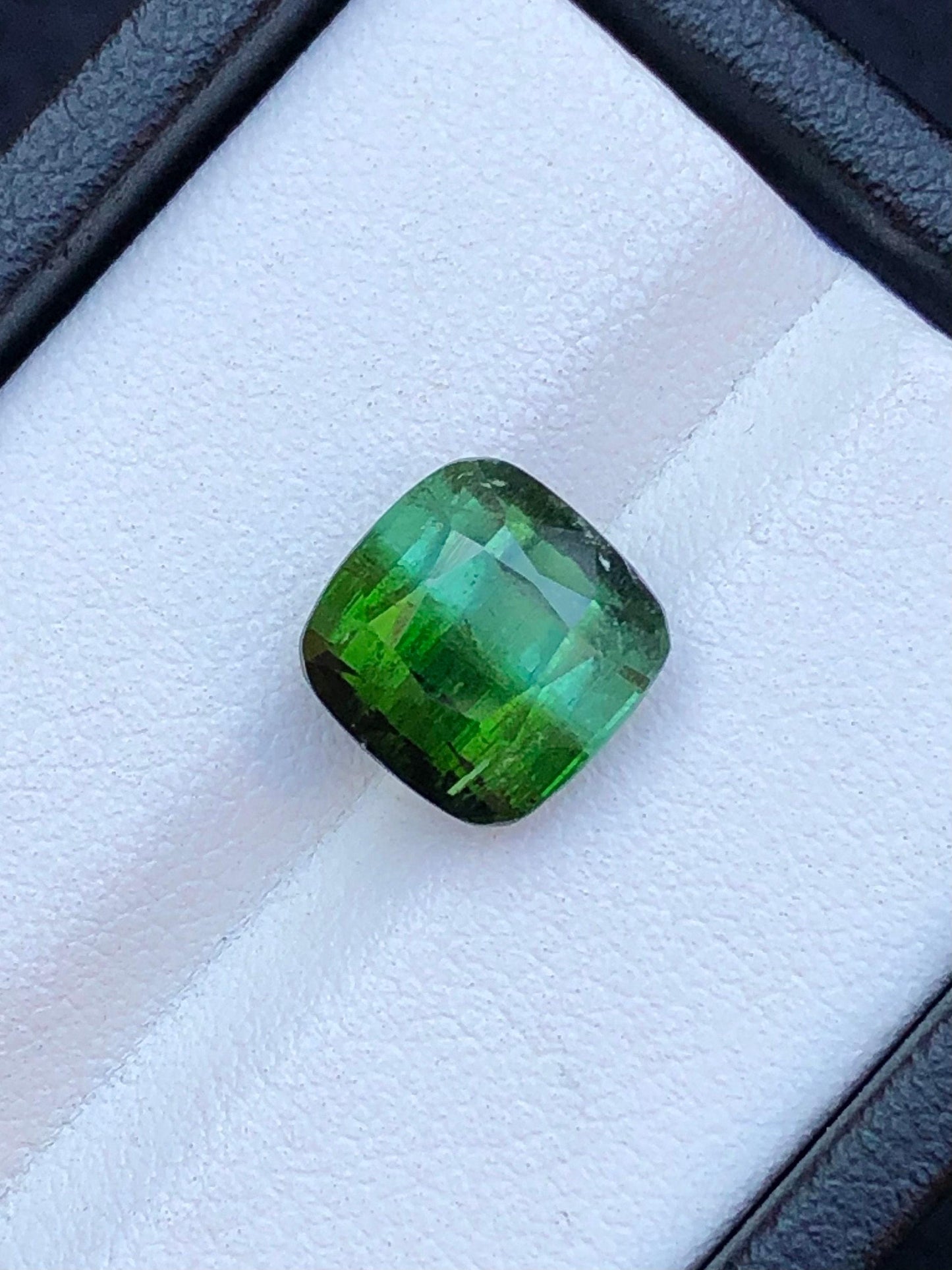 Bi Colour Tourmaline Faceted 4.55 ct – Fine Gem for Engagement Ring Setting