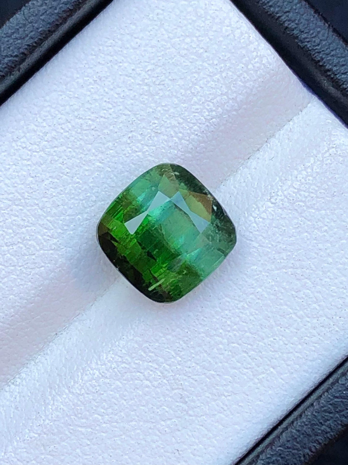 Bi Colour Tourmaline Faceted 4.55 ct – Fine Gem for Engagement Ring Setting