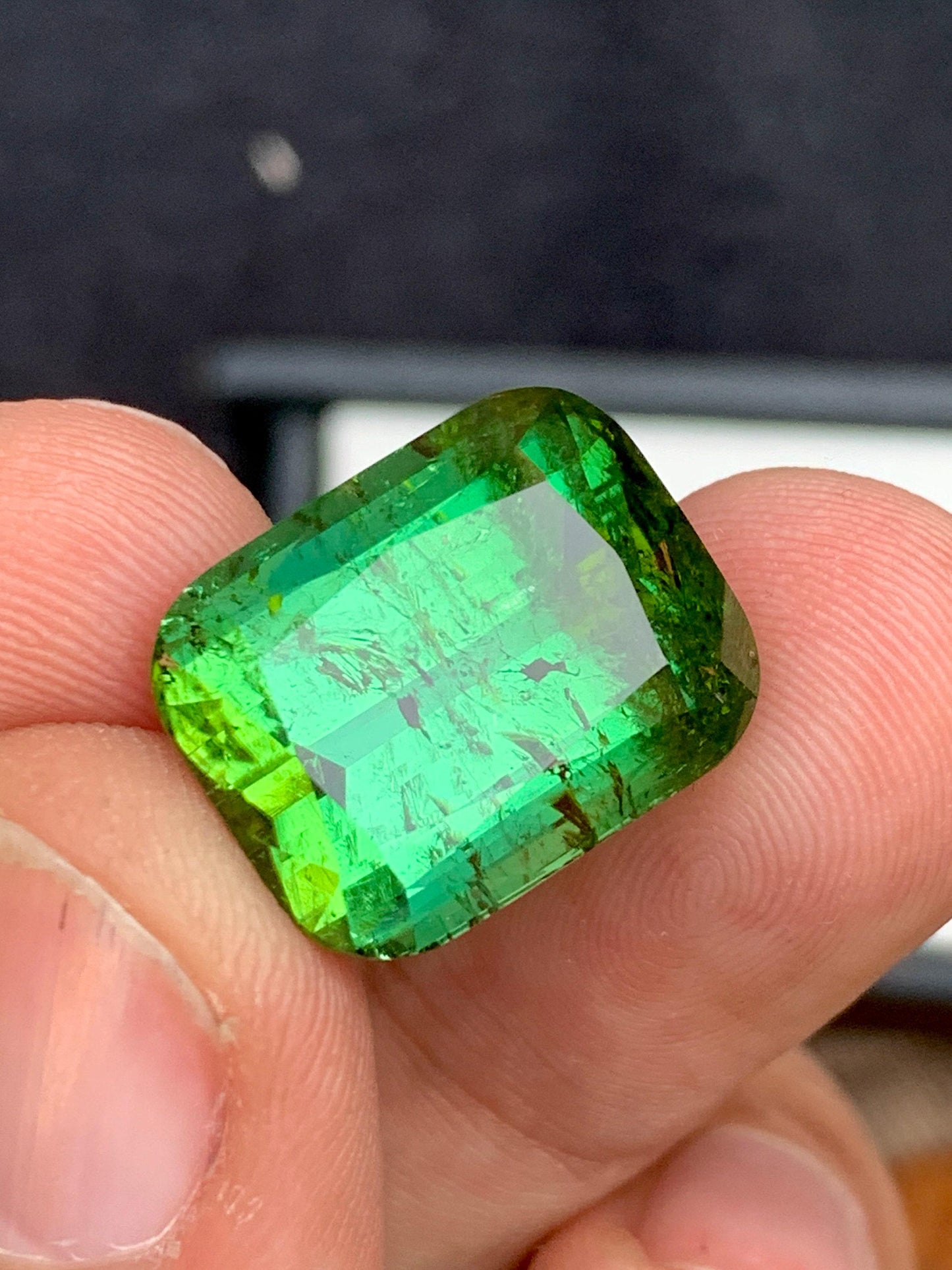 Green Tourmaline Faceted 22 ct - Deep Green Gem for Engagement Ring