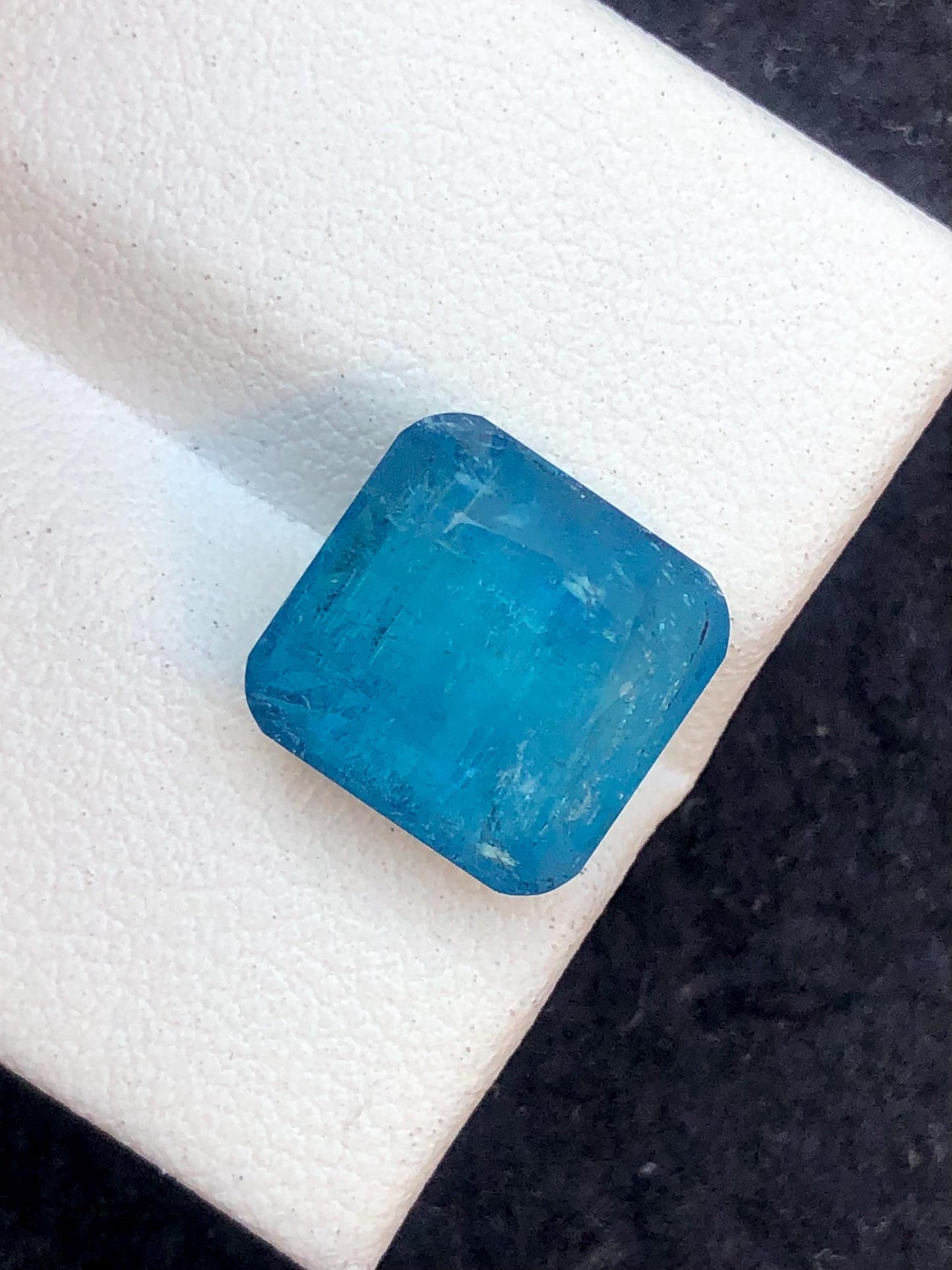 Ink Blue Tourmaline Faceted 6.50 ct - Vibrant Gem for Designer Jewelry