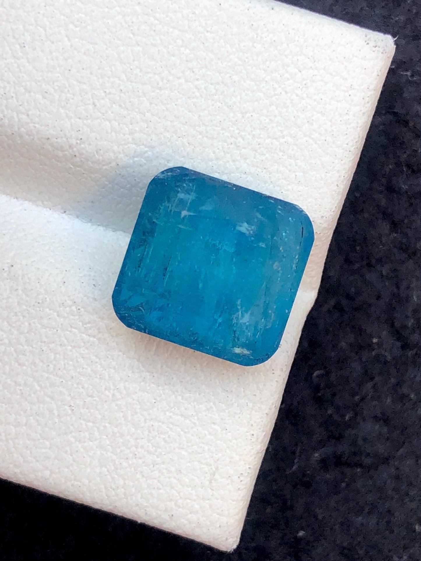 Ink Blue Tourmaline Faceted 6.50 ct - Vibrant Gem for Designer Jewelry