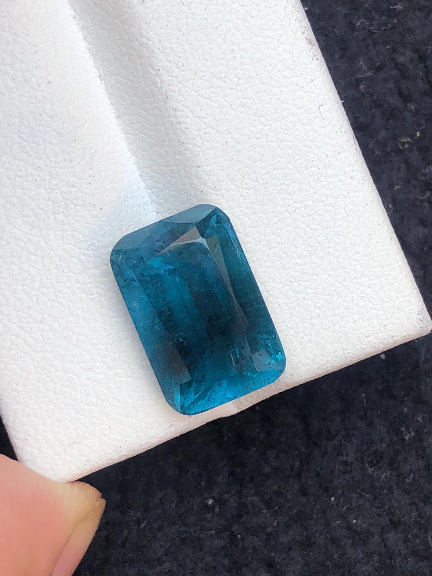 Ink Blue Tourmaline Faceted 8.80 ct - Natural Gemstone from Afghanistan