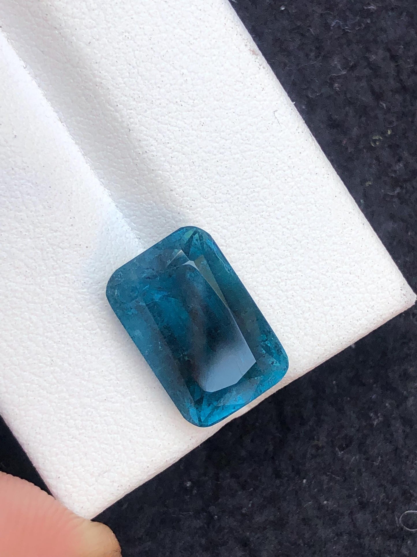 Ink Blue Tourmaline Faceted 8.80 ct - Natural Gemstone from Afghanistan