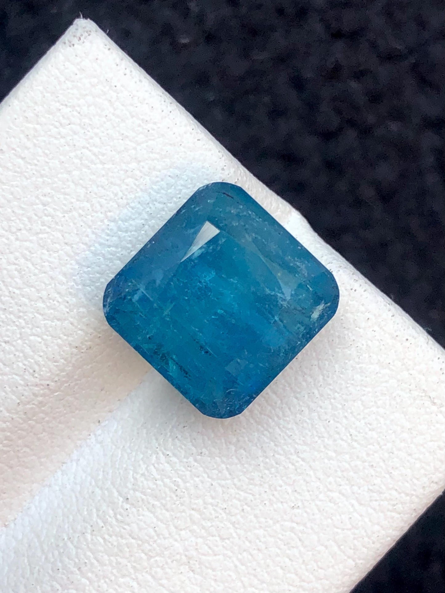 Ink Blue Tourmaline Faceted 6.50 ct - Vibrant Gem for Designer Jewelry