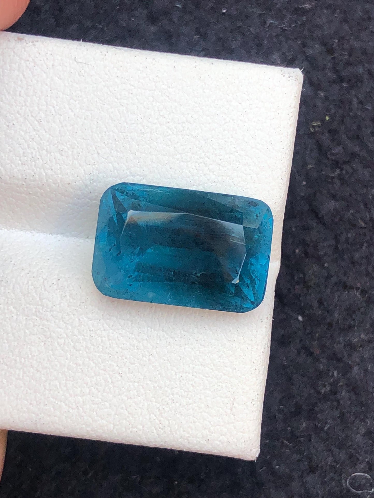 Ink Blue Tourmaline Faceted 8.80 ct - Natural Gemstone from Afghanistan