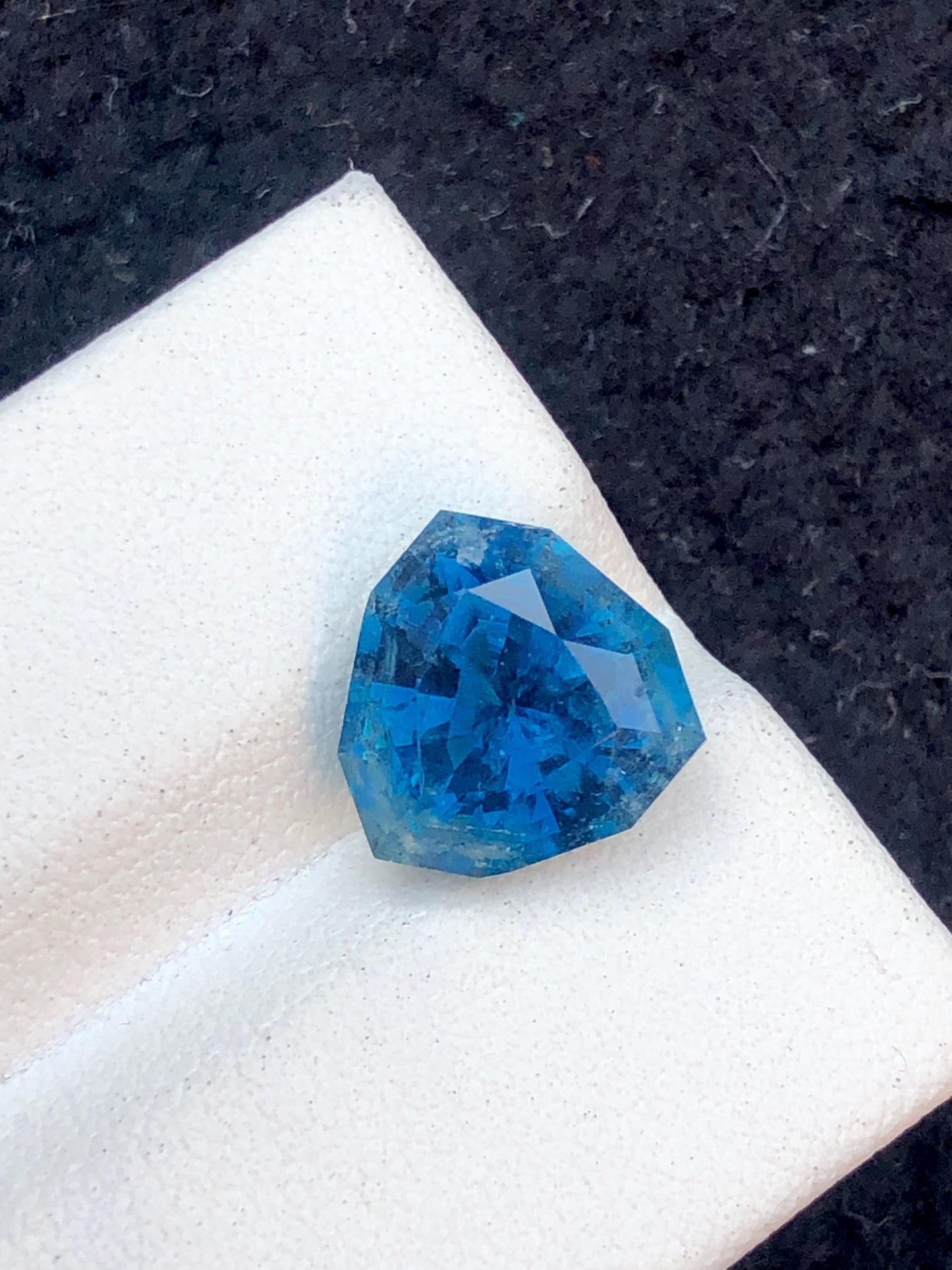 4.50 CT Ink Blue Tourmaline: Trillion Cut Gemstone, Afghanistan Origin