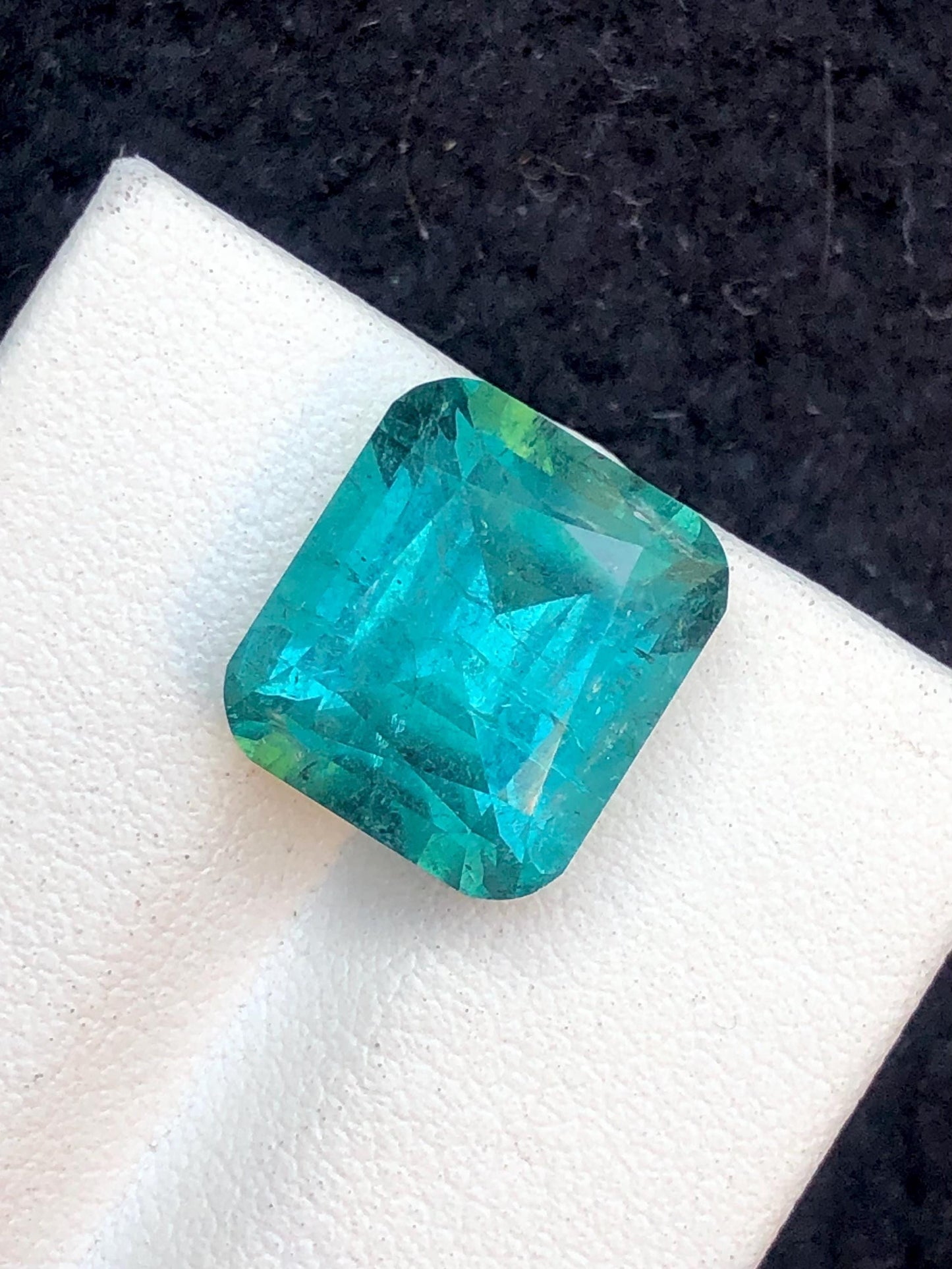 Bluish Green Tourmaline Faceted 8.10 ct - Pendant or Ring Gem